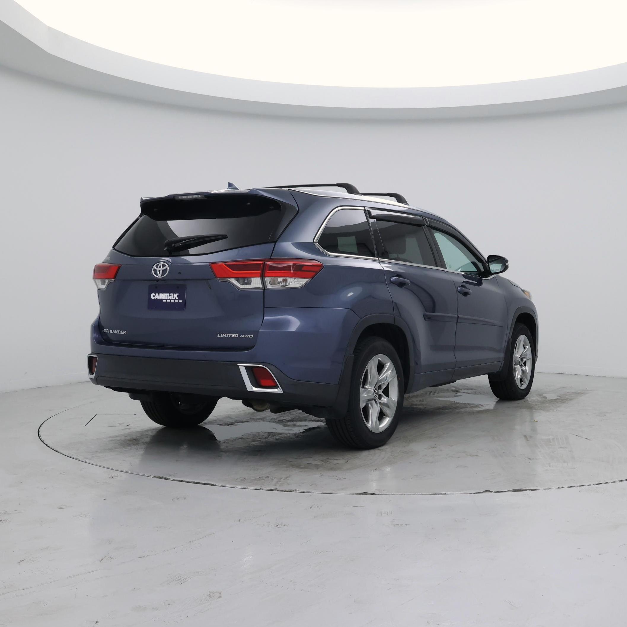 Thumbnail: 2019 Toyota Highlander - 8