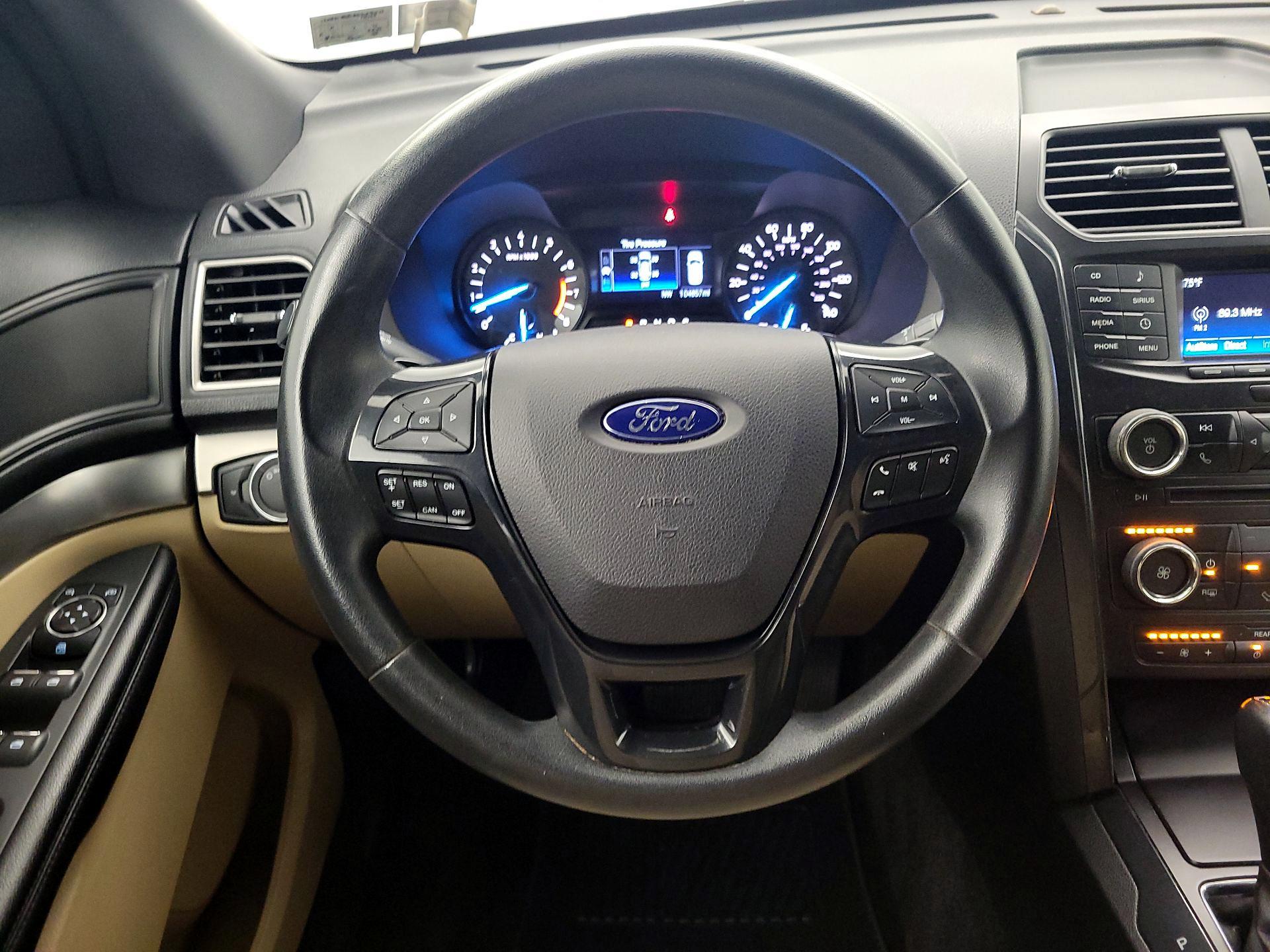 Thumbnail: 2017 Ford Explorer - 10