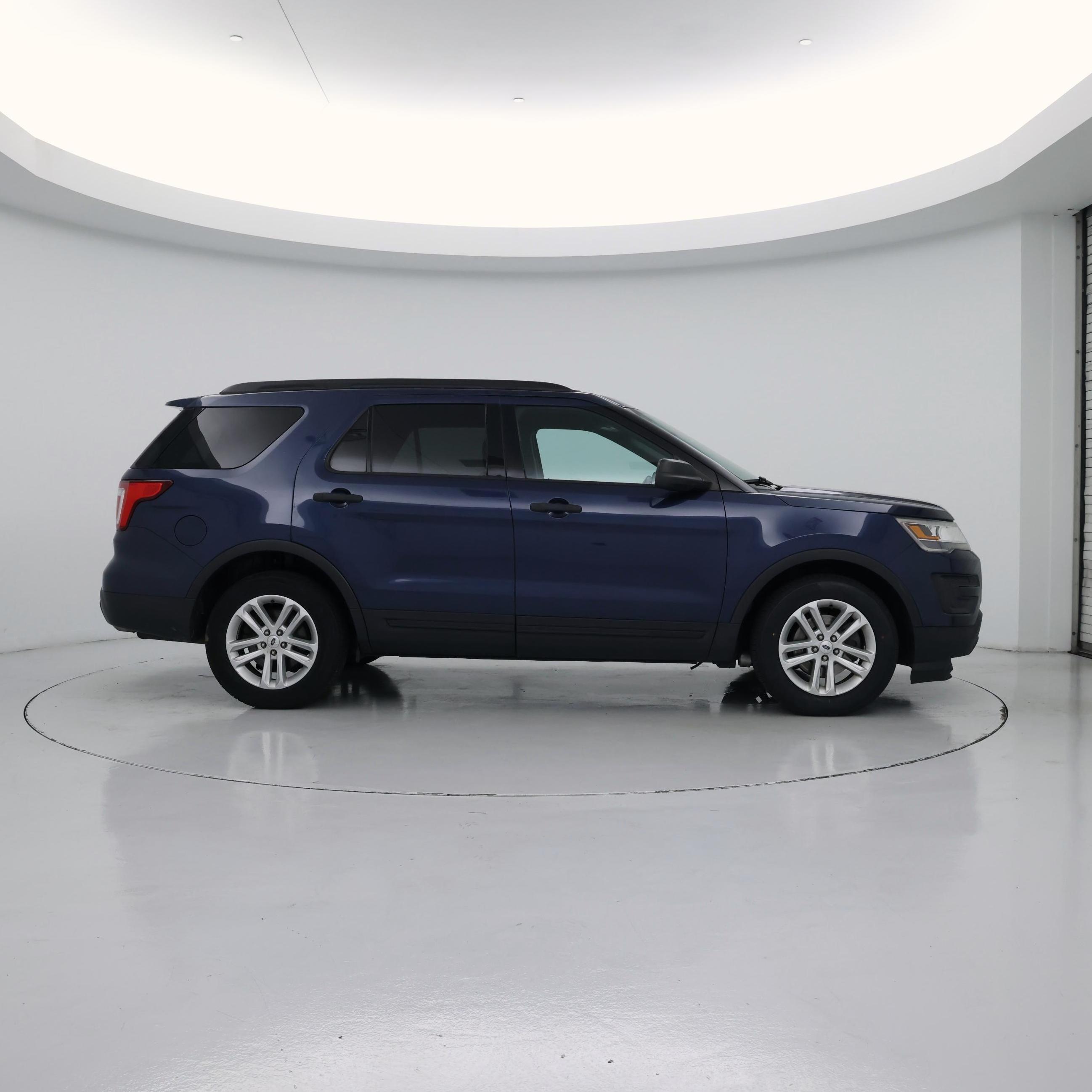 Thumbnail: 2017 Ford Explorer - 7