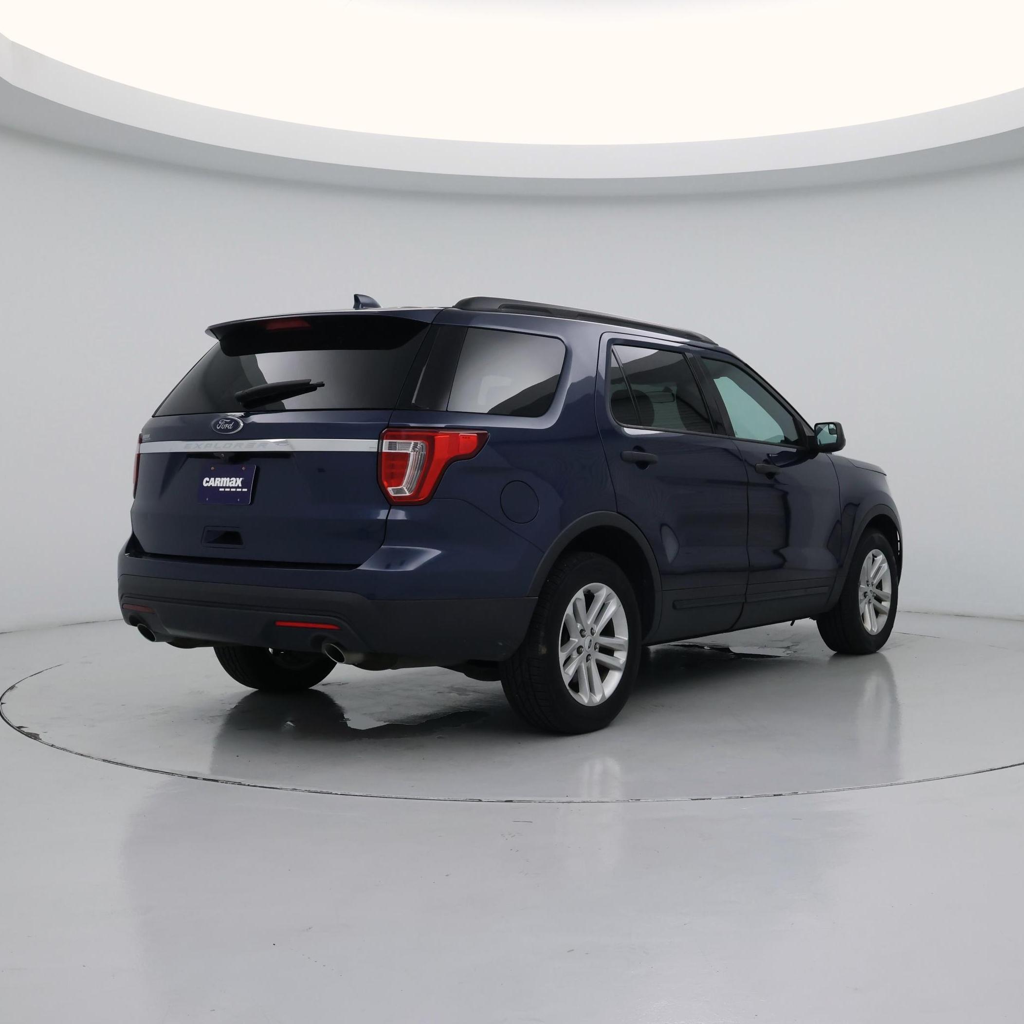 Thumbnail: 2017 Ford Explorer - 8