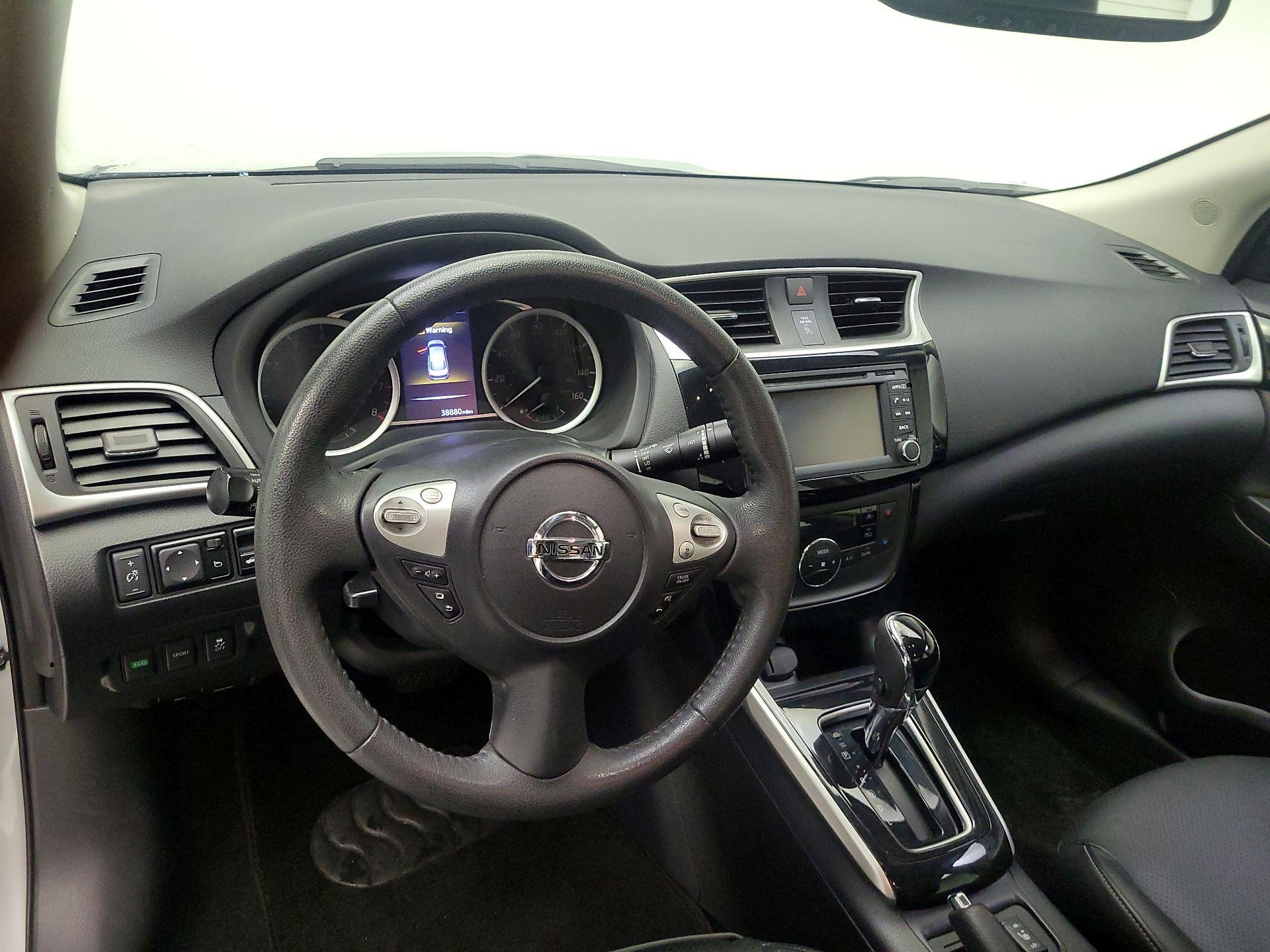 Thumbnail: 2018 Nissan Sentra - 9