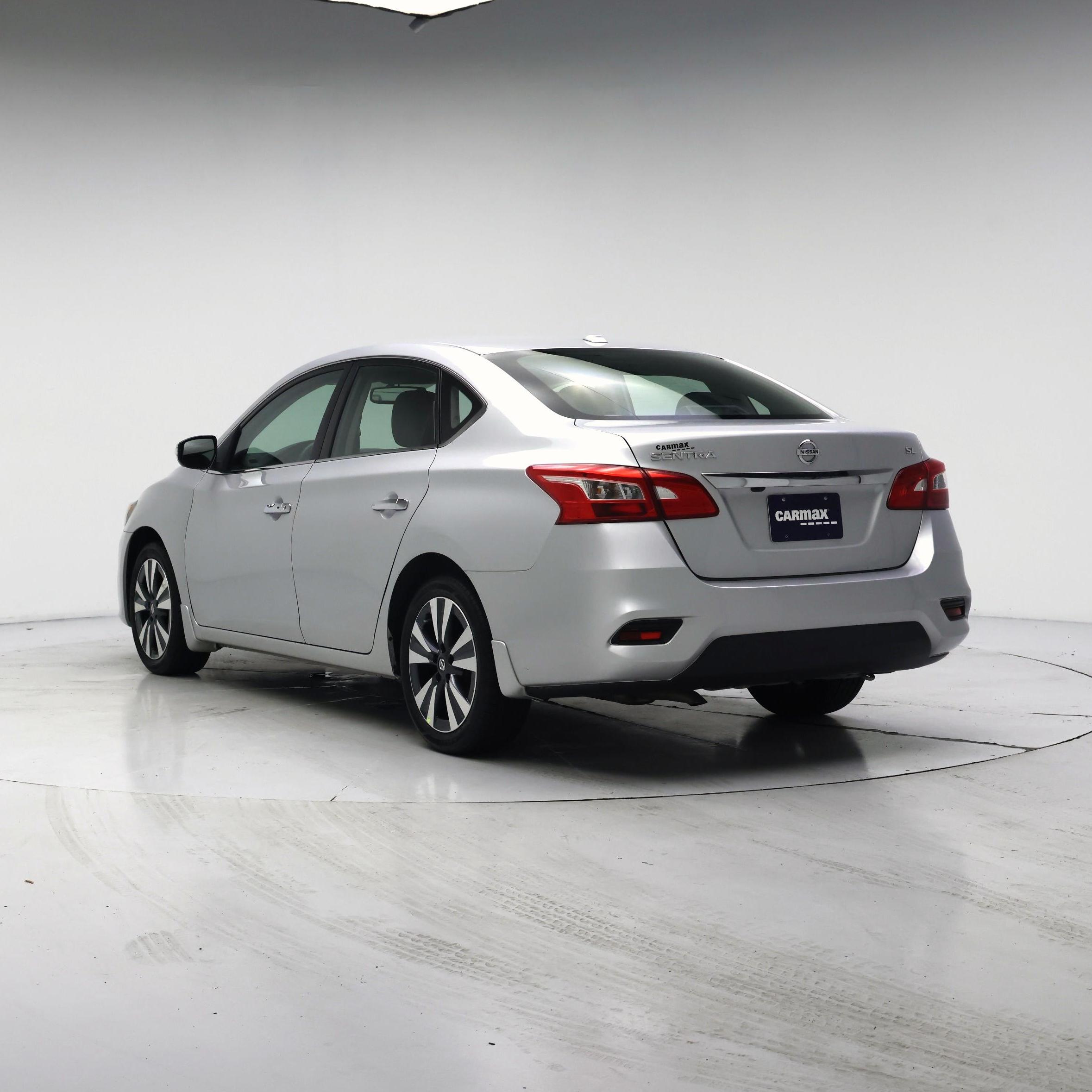 Thumbnail: 2018 Nissan Sentra - 2