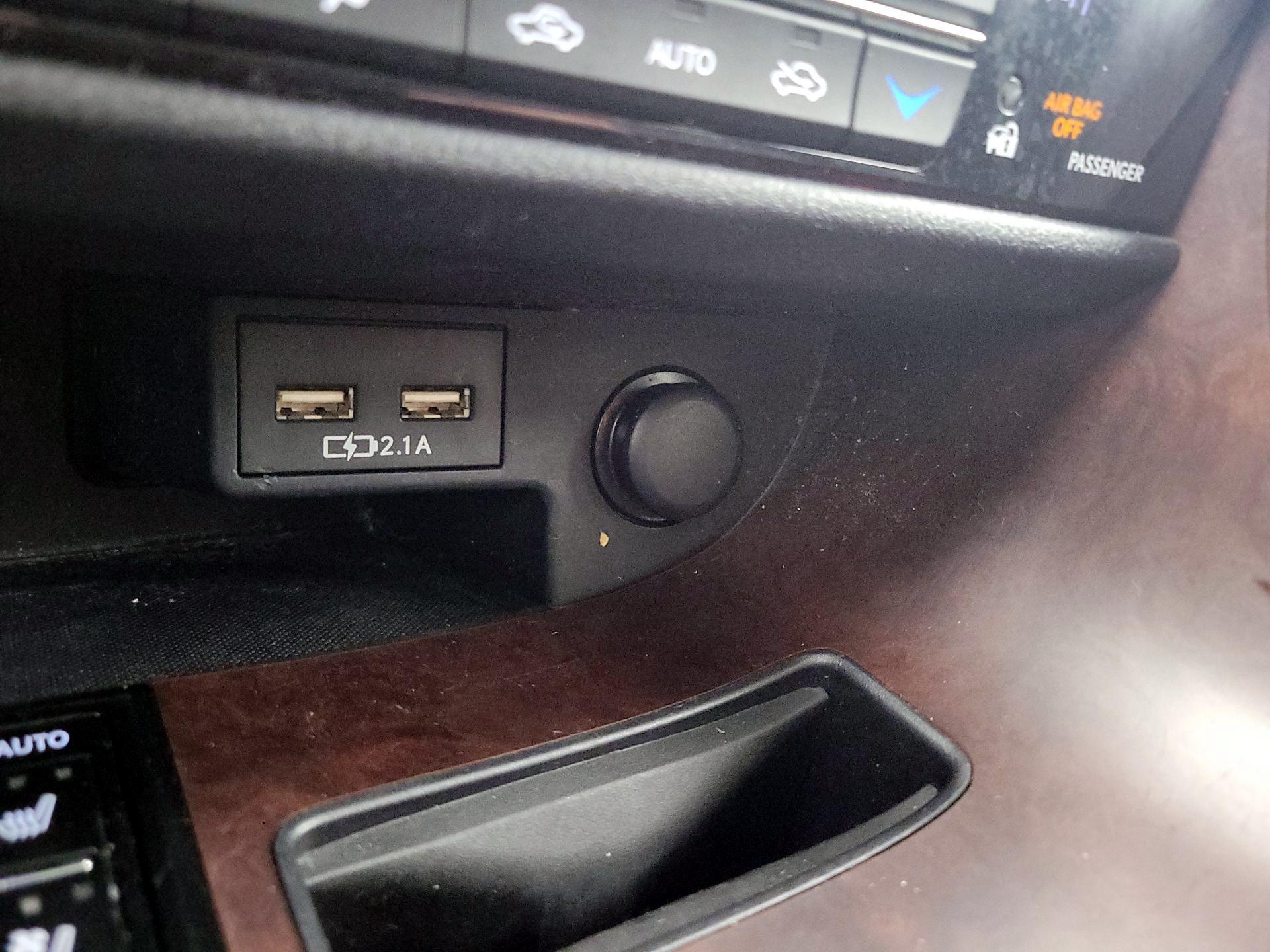 Thumbnail: 2020 Lexus RX - 19