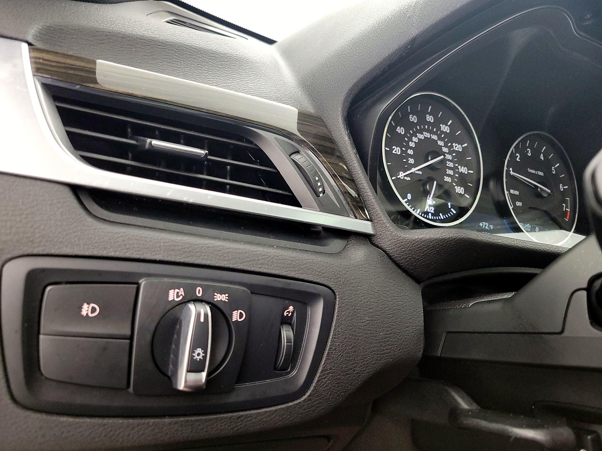 Thumbnail: 2016 BMW X1 - 13