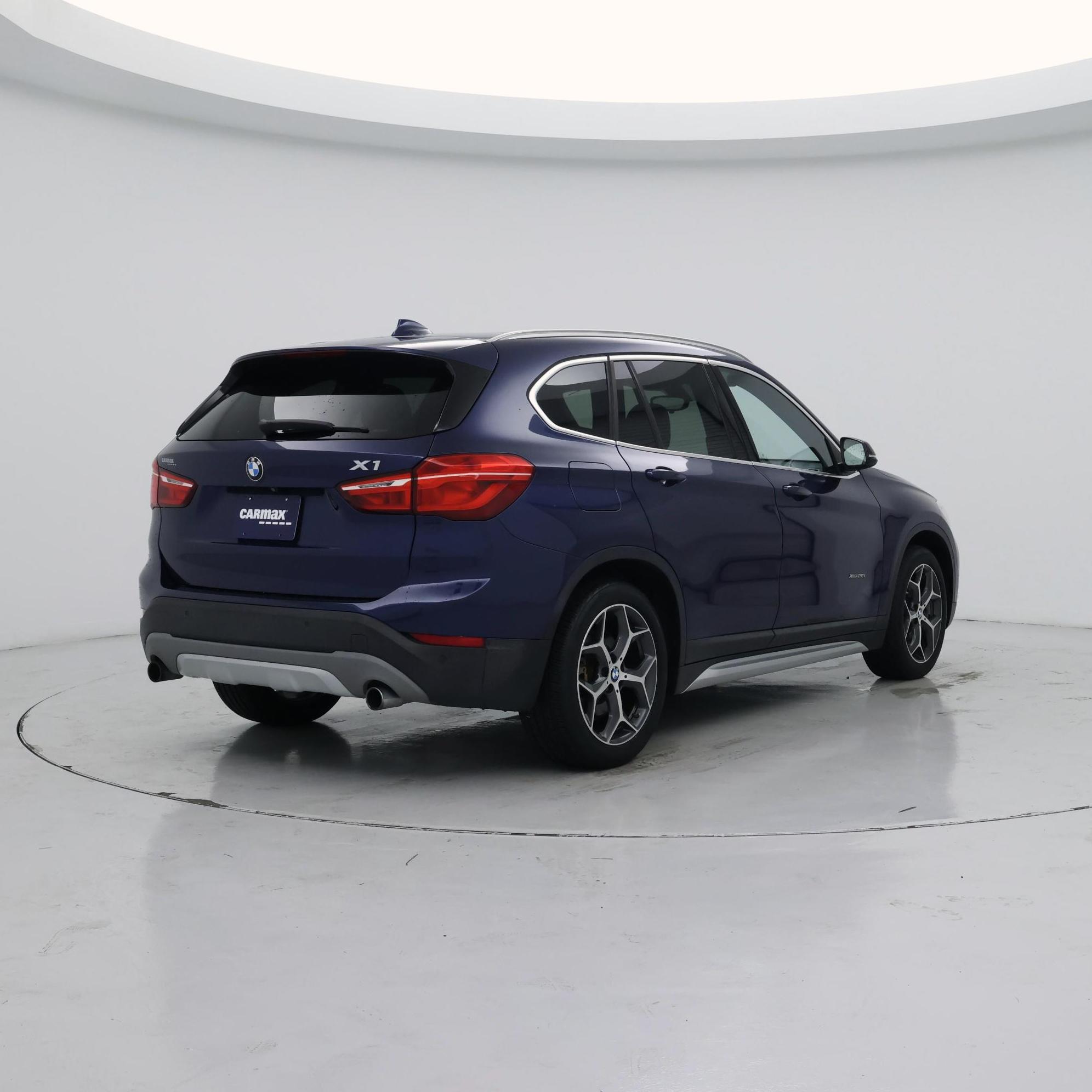 Thumbnail: 2016 BMW X1 - 8