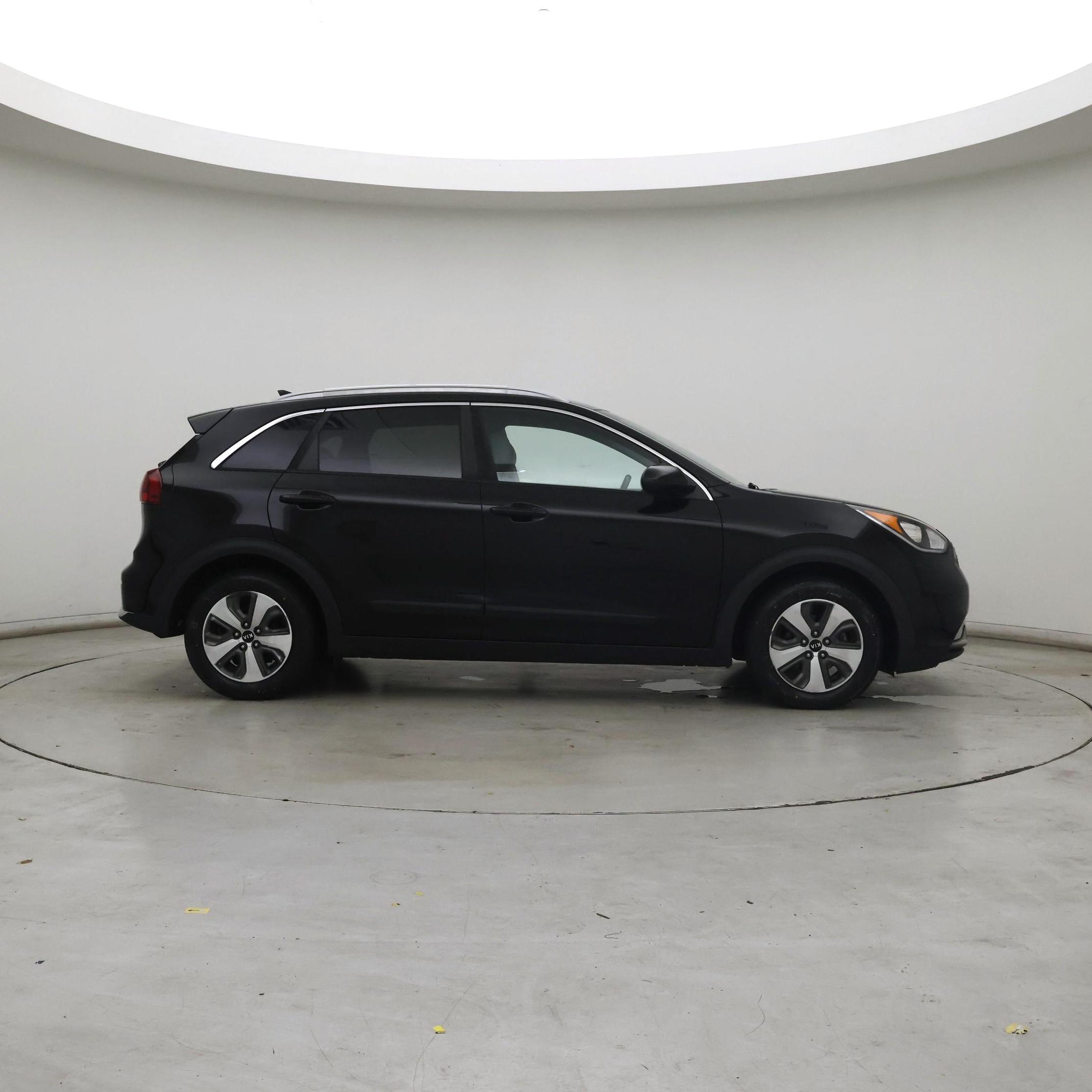 Thumbnail: 2018 Kia Niro - 7