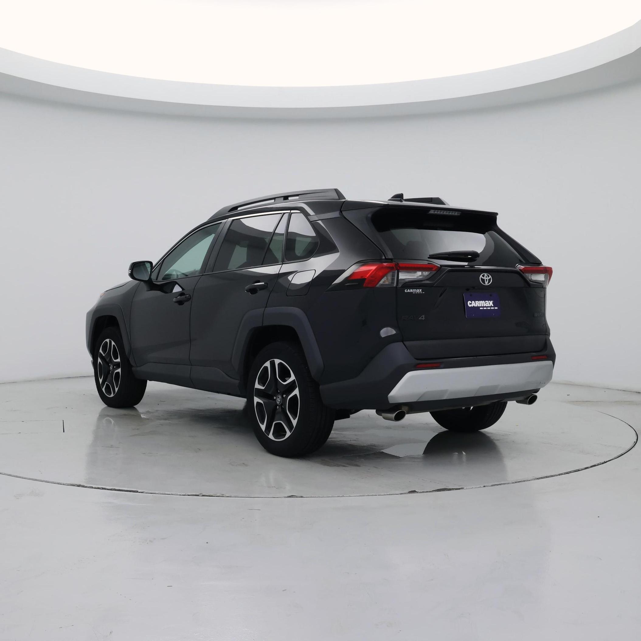 Thumbnail: 2019 Toyota RAV4 - 2