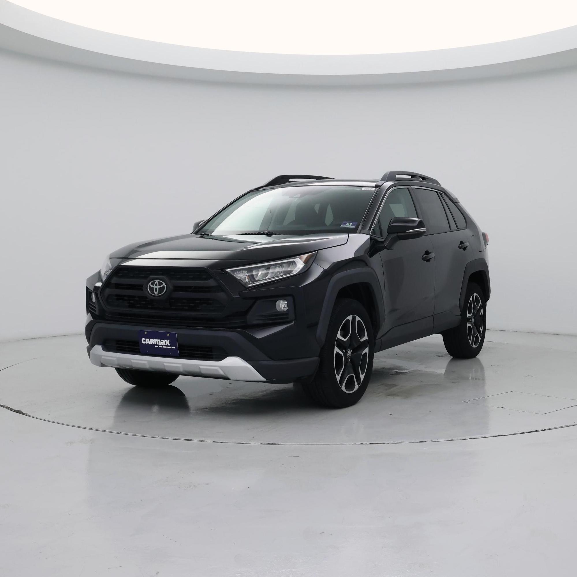 Thumbnail: 2019 Toyota RAV4 - 4