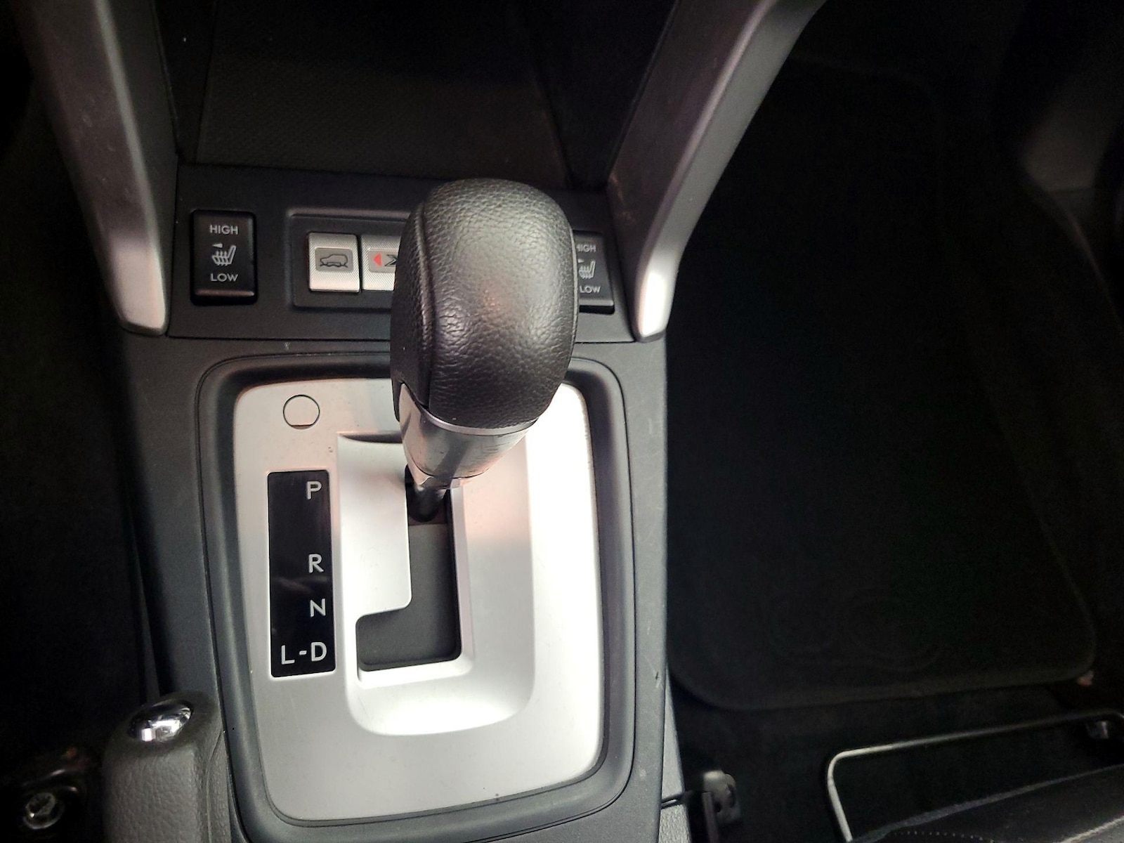2018 Subaru Forester Limited - Photo 18