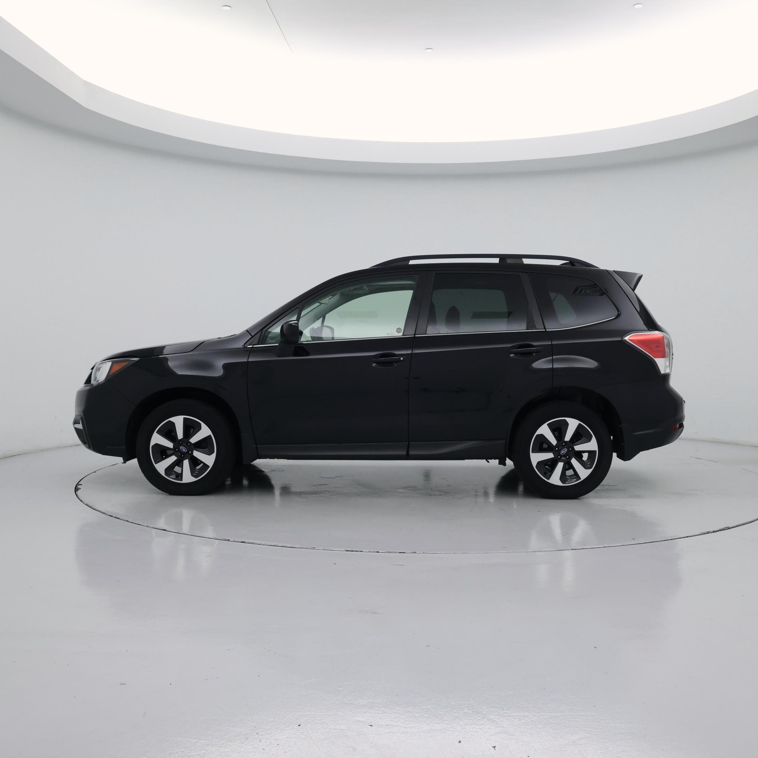 Thumbnail: 2018 Subaru Forester - 3