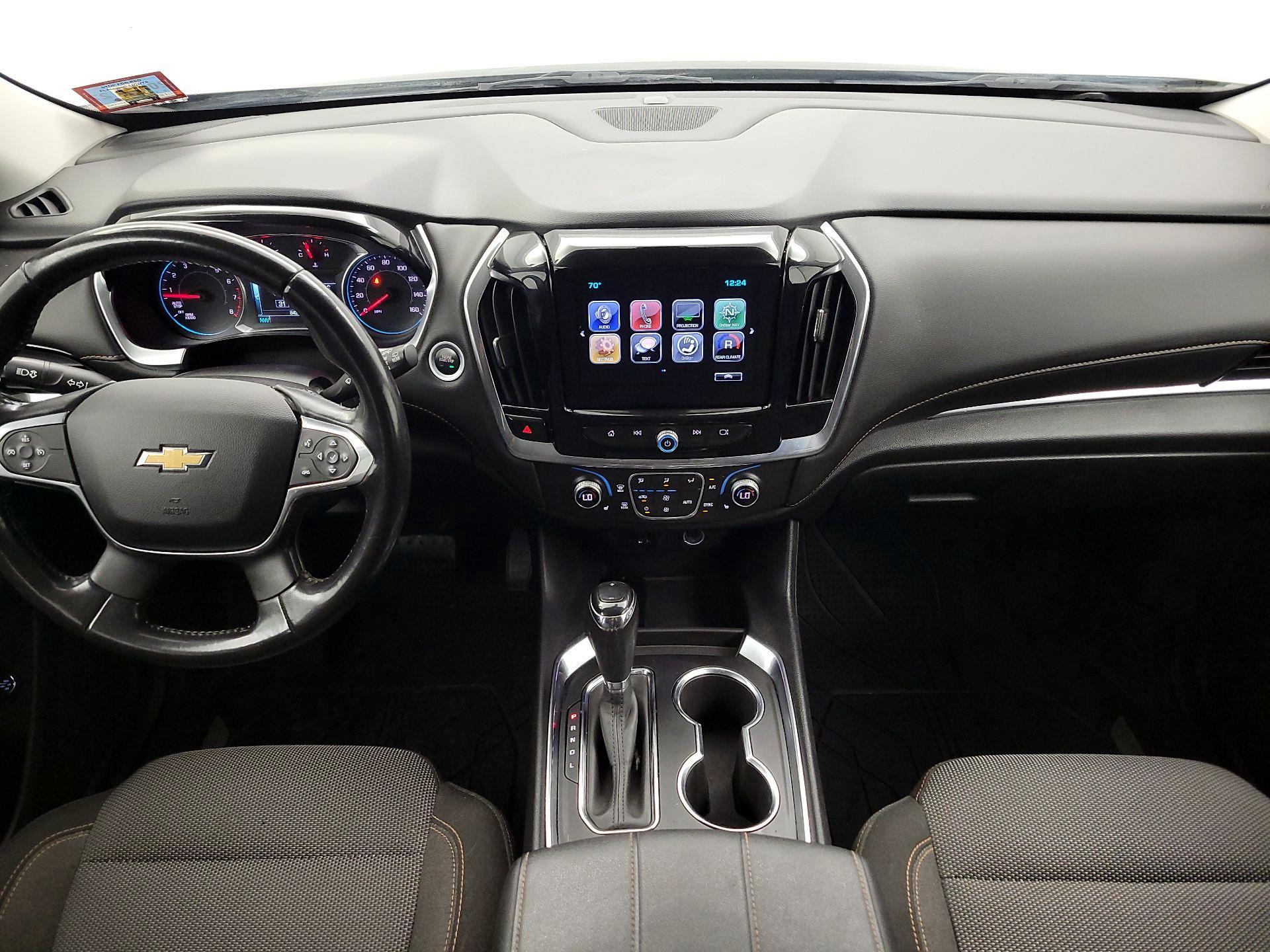 Thumbnail: 2018 Chevrolet Traverse - 9