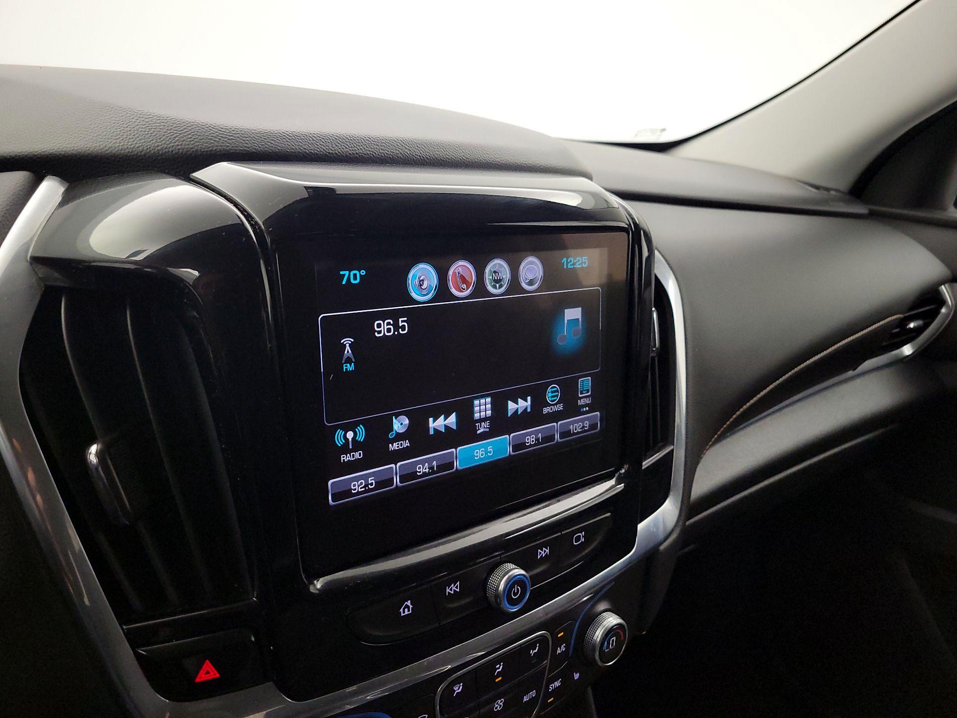 Thumbnail: 2018 Chevrolet Traverse - 15