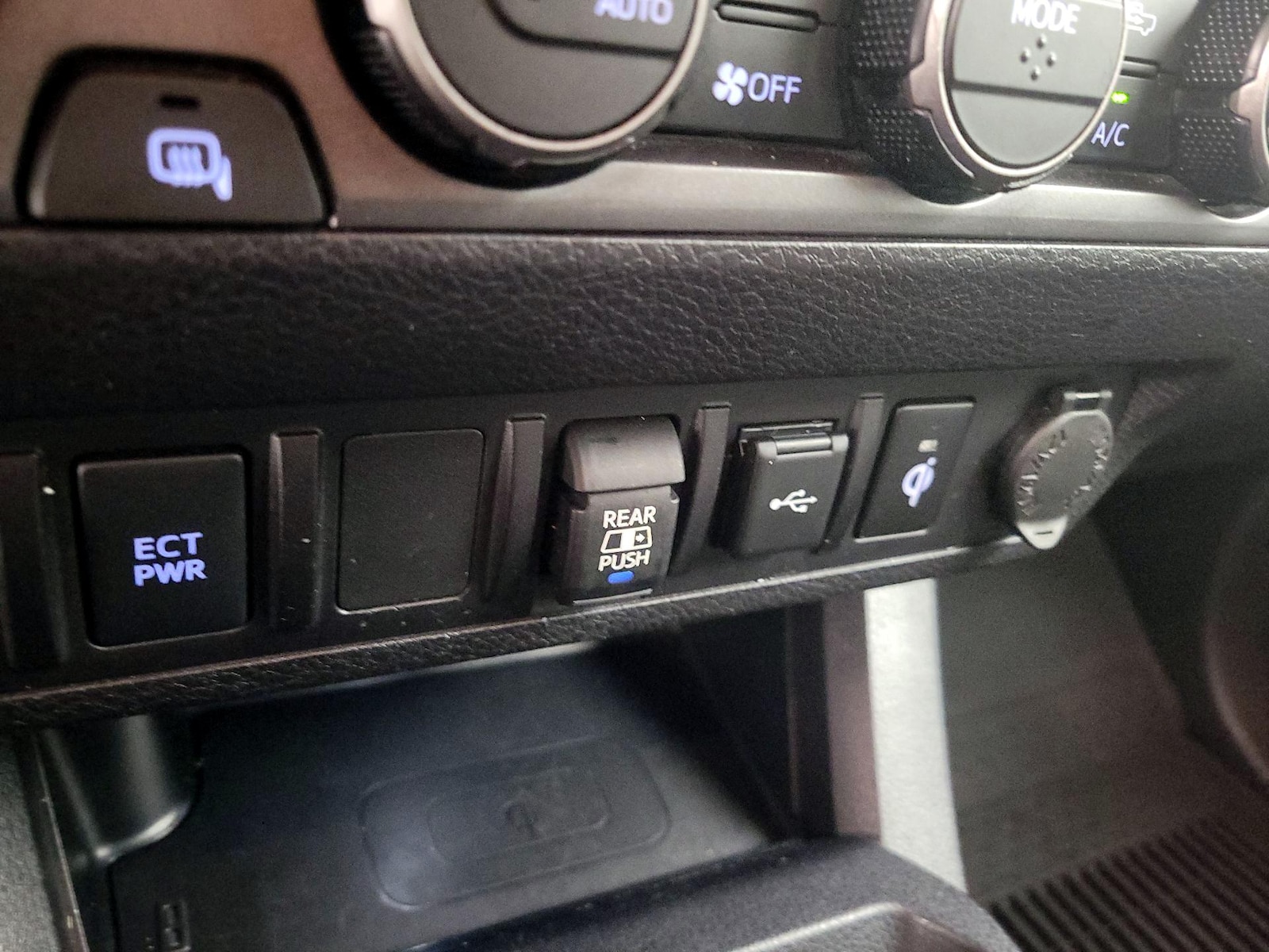 2023 Toyota Tacoma TRD Sport - Photo 19