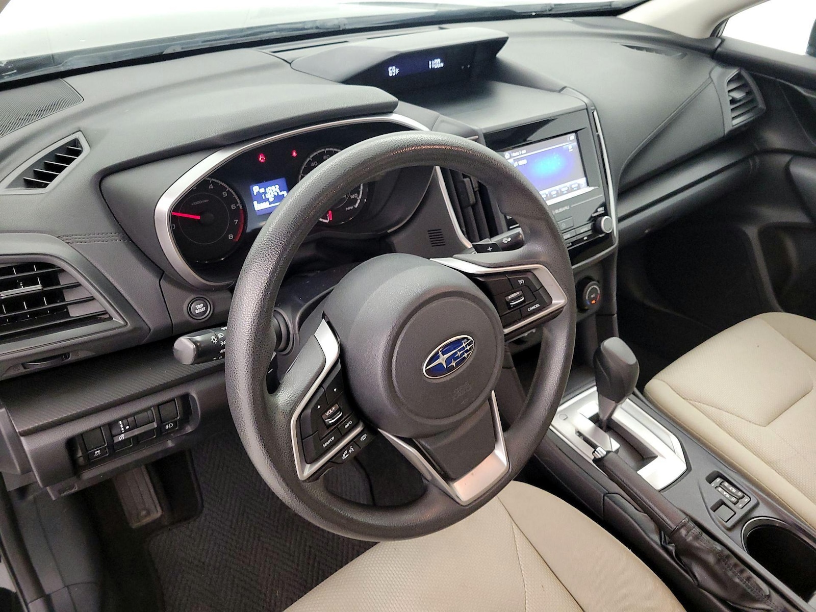 2017 Subaru Impreza Premium - Photo 10