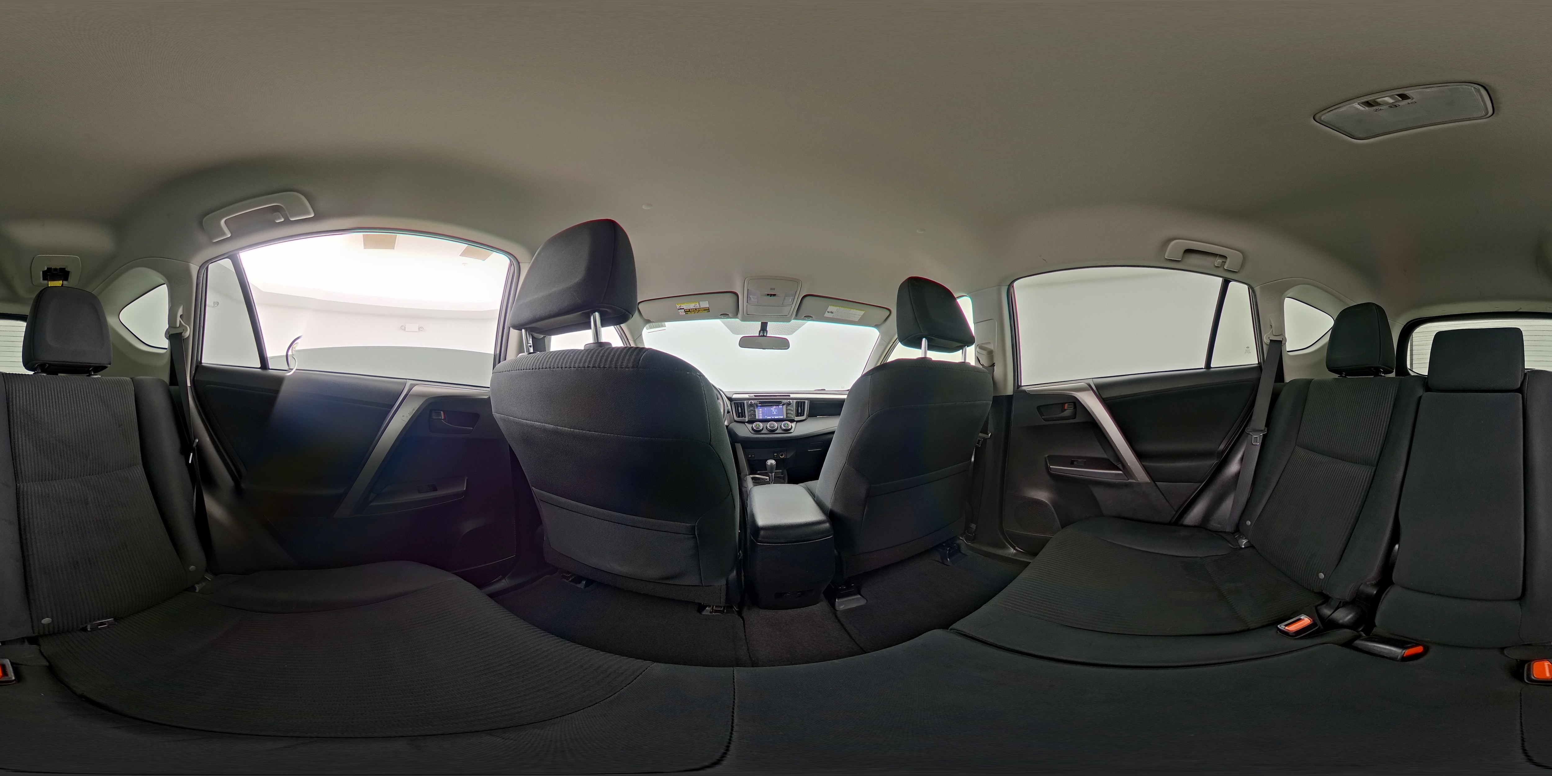 2016 Toyota RAV4 LE - Photo 25