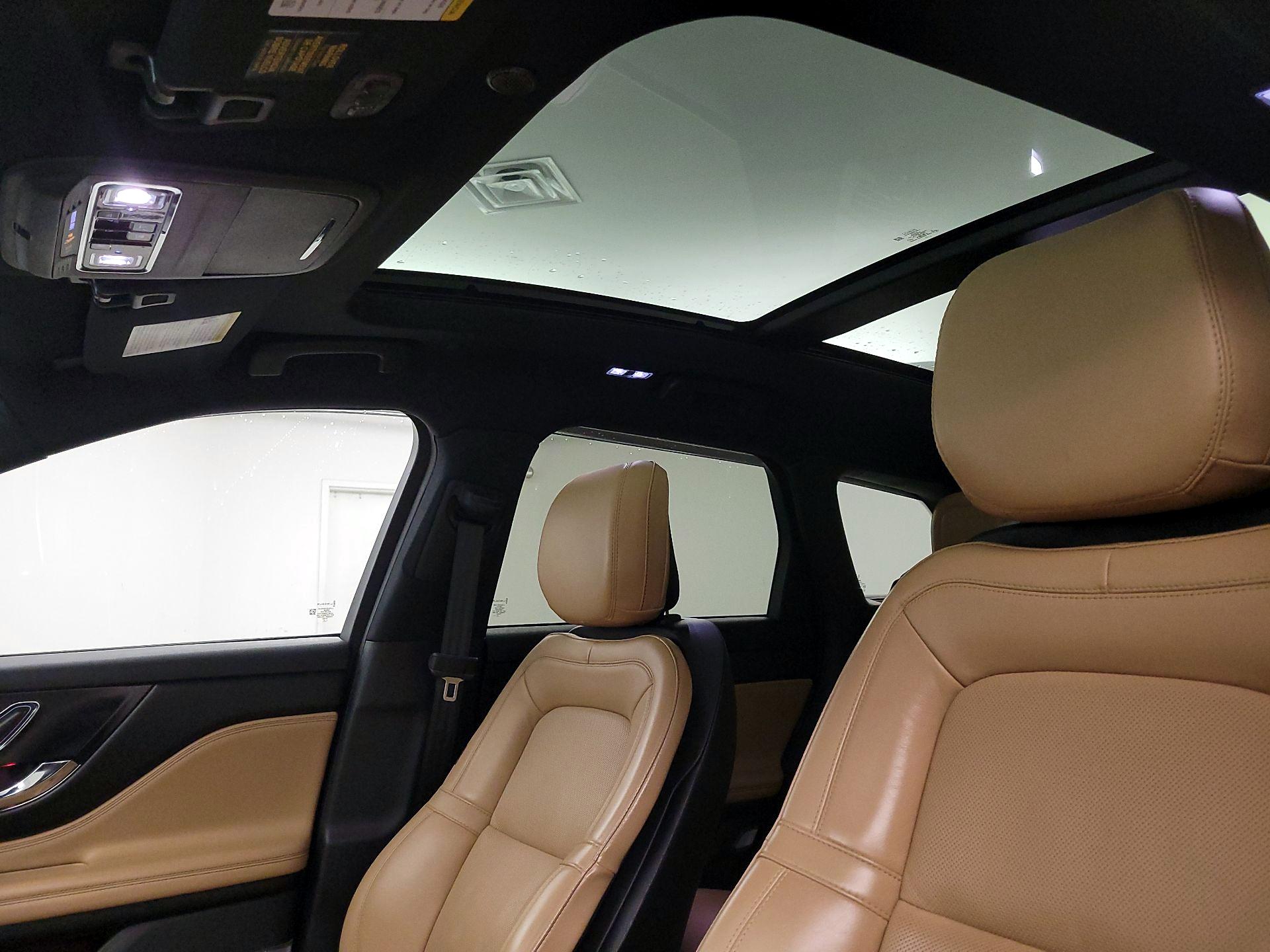 Thumbnail: 2022 Lincoln Corsair - 20