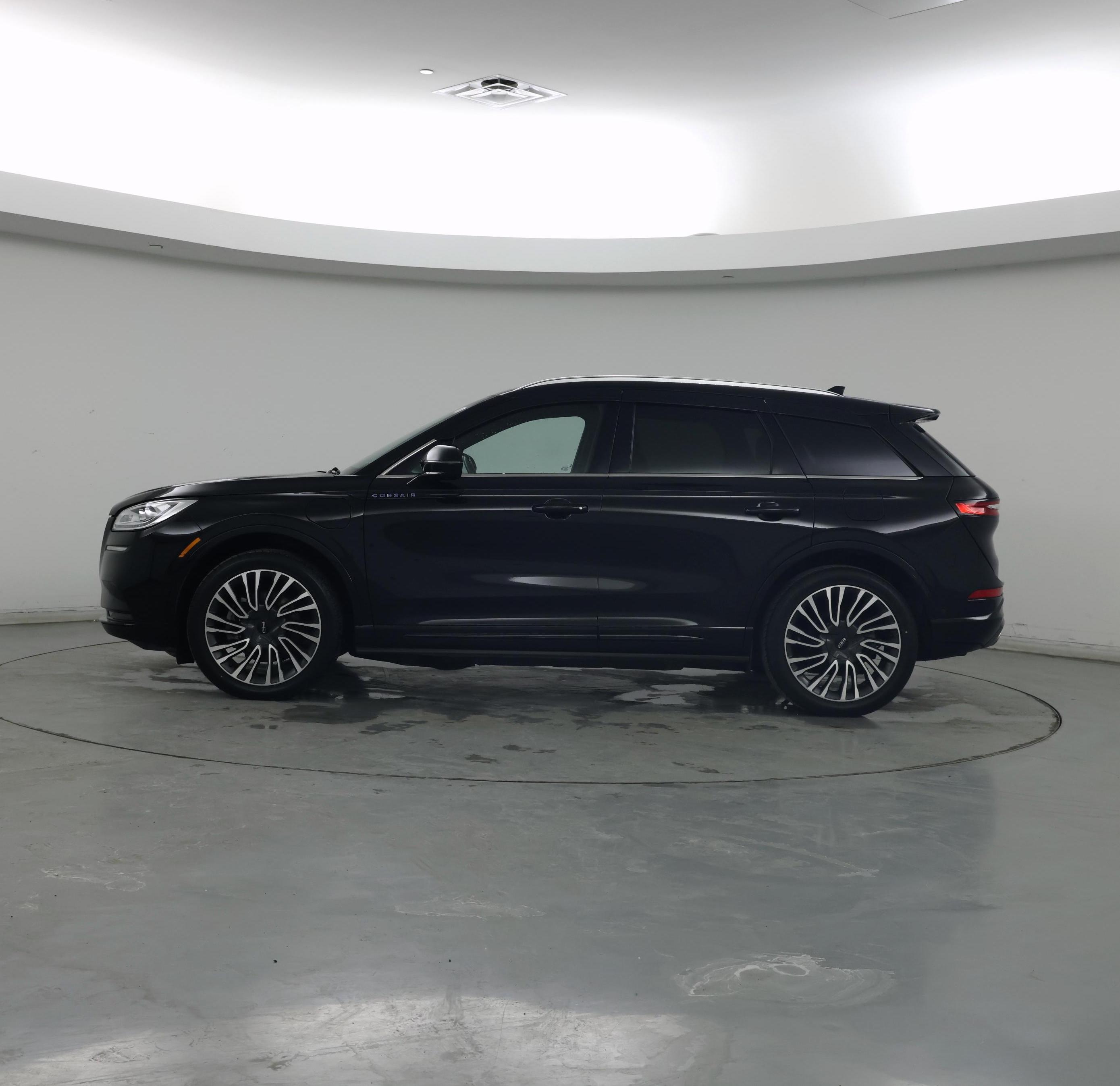 Thumbnail: 2022 Lincoln Corsair - 3