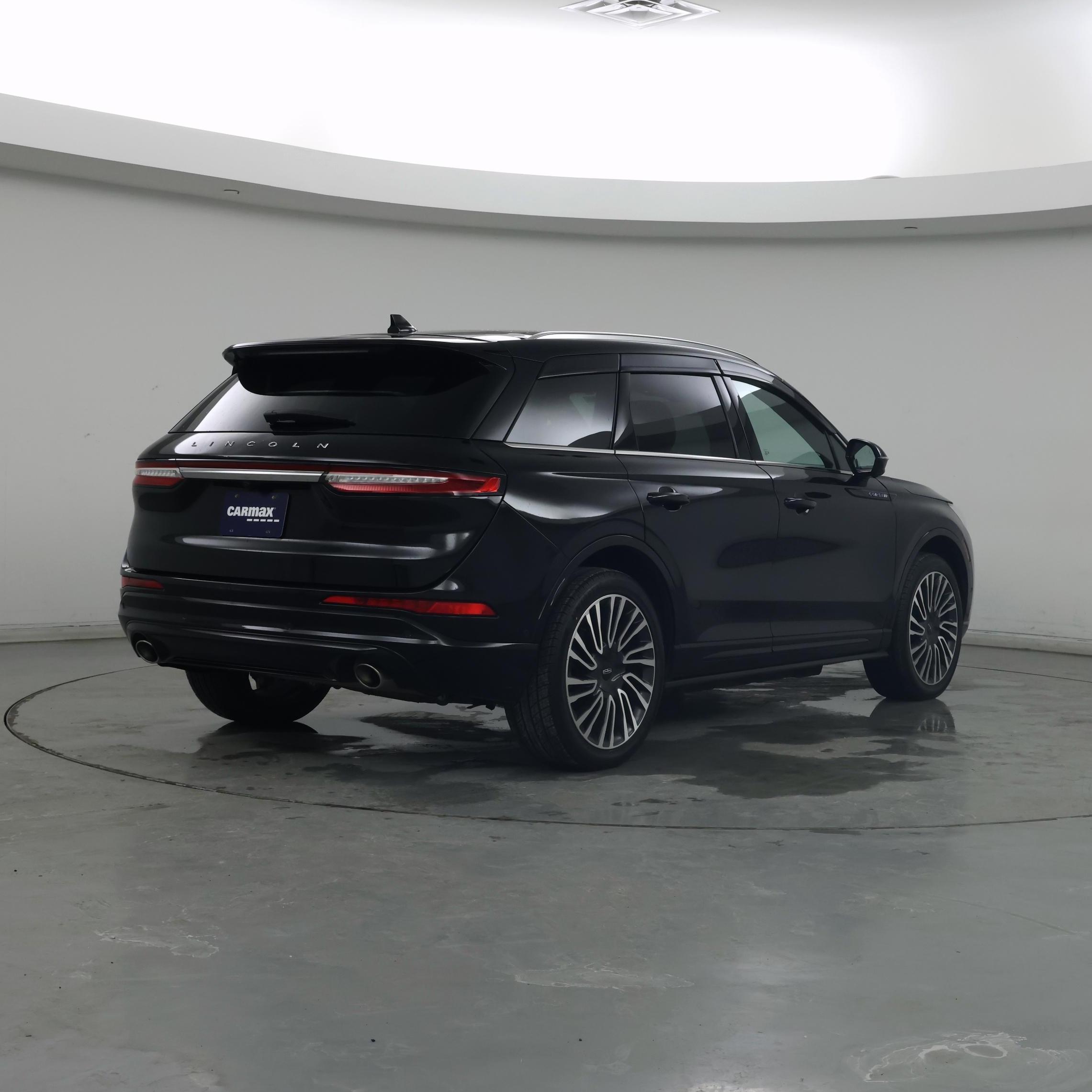 Thumbnail: 2022 Lincoln Corsair - 8