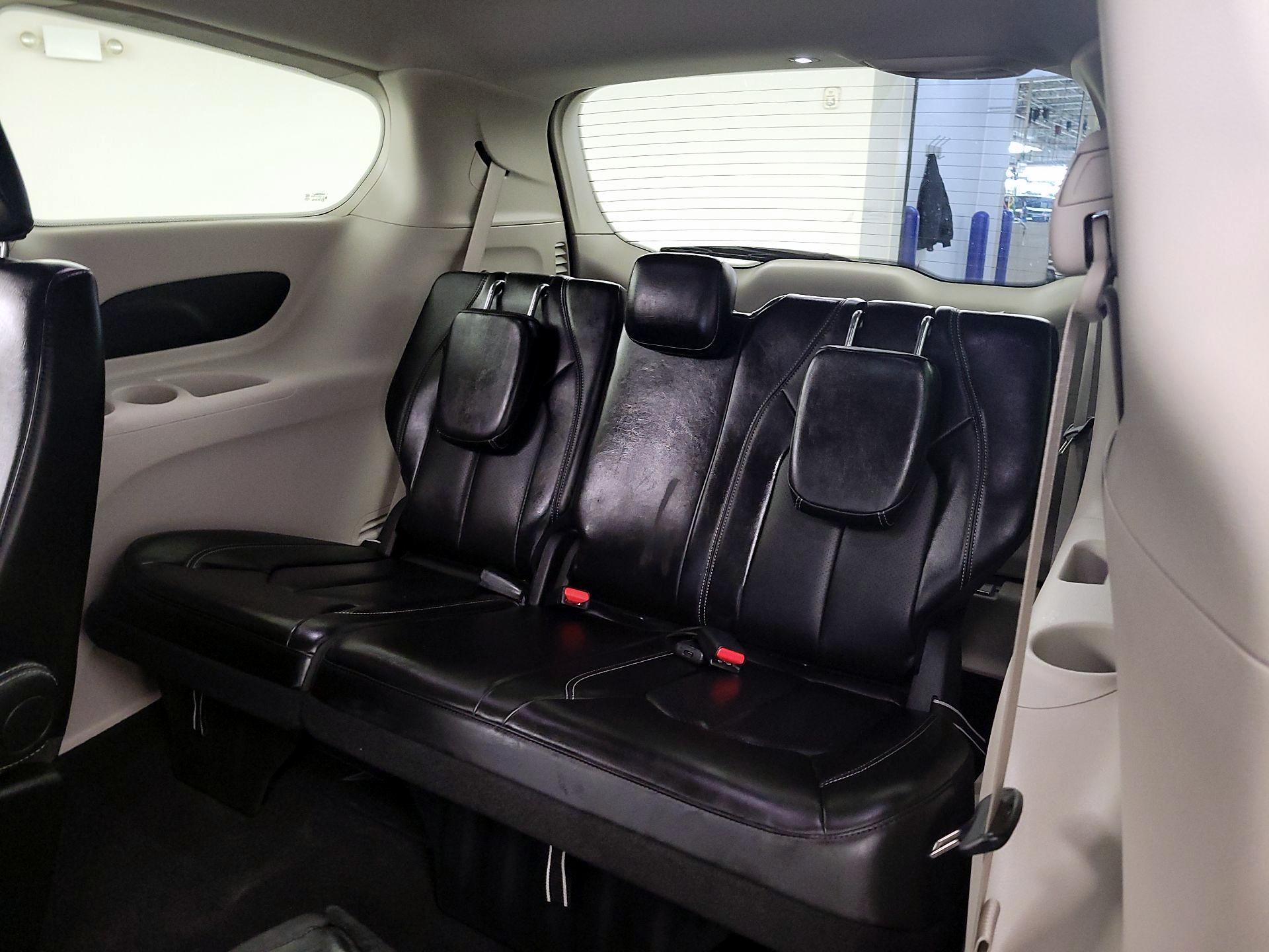 Thumbnail: 2024 Chrysler Pacifica - 20