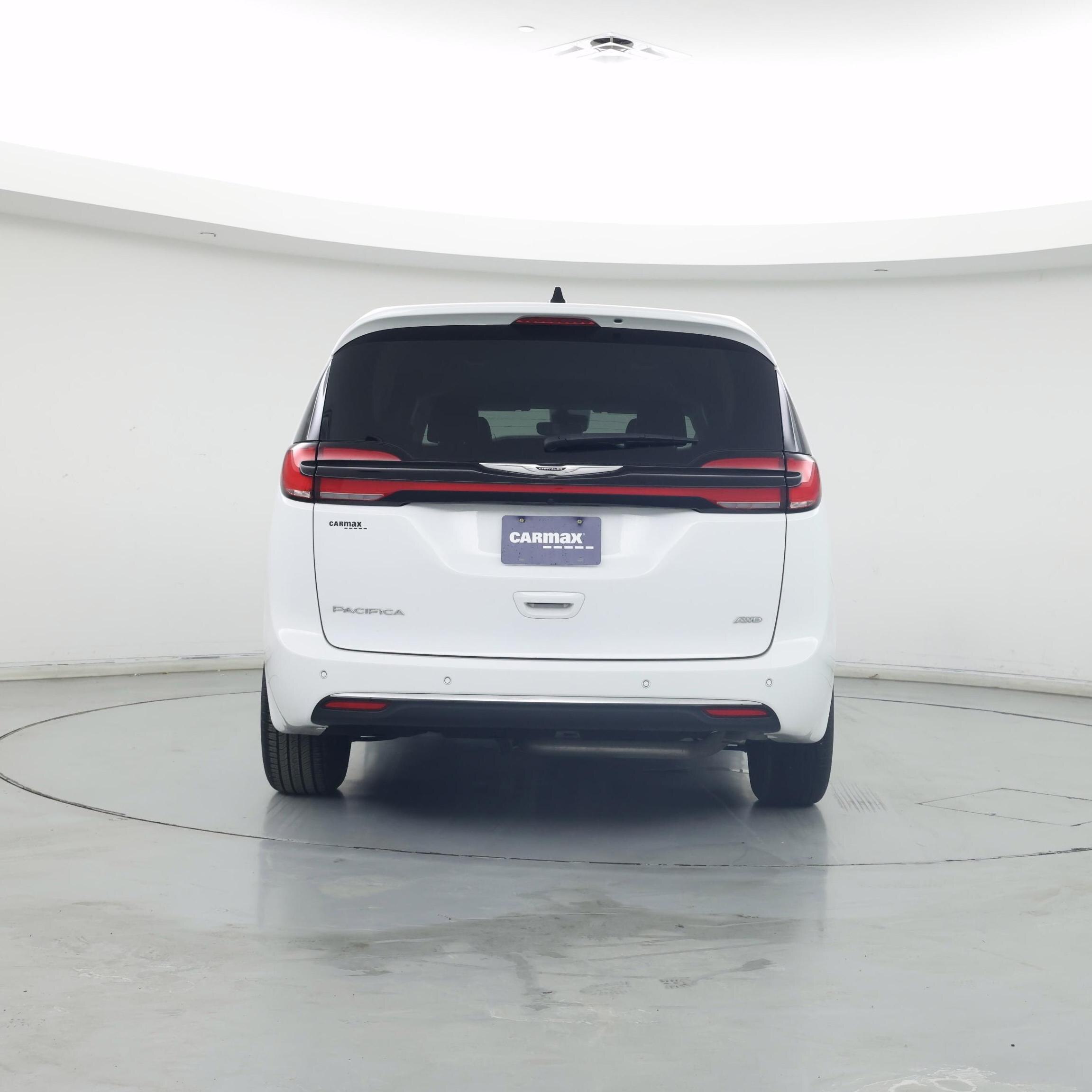 Thumbnail: 2024 Chrysler Pacifica - 6