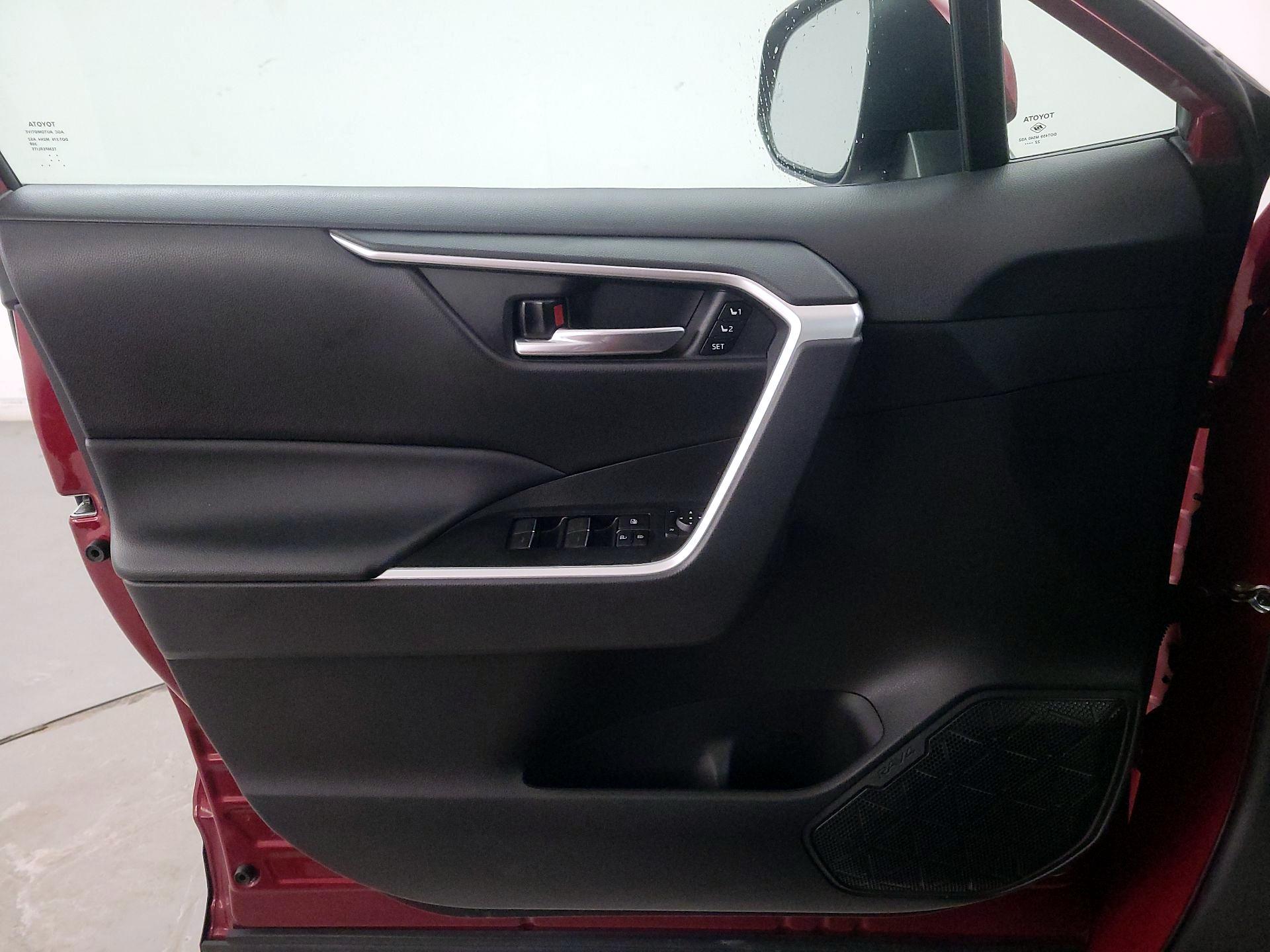 Thumbnail: 2023 Toyota RAV4 - 12