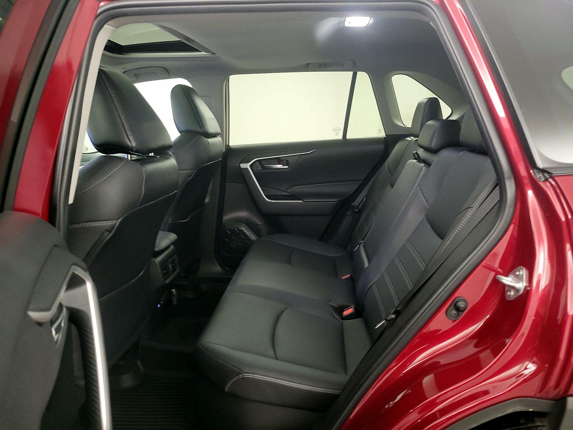 Thumbnail: 2023 Toyota RAV4 - 20