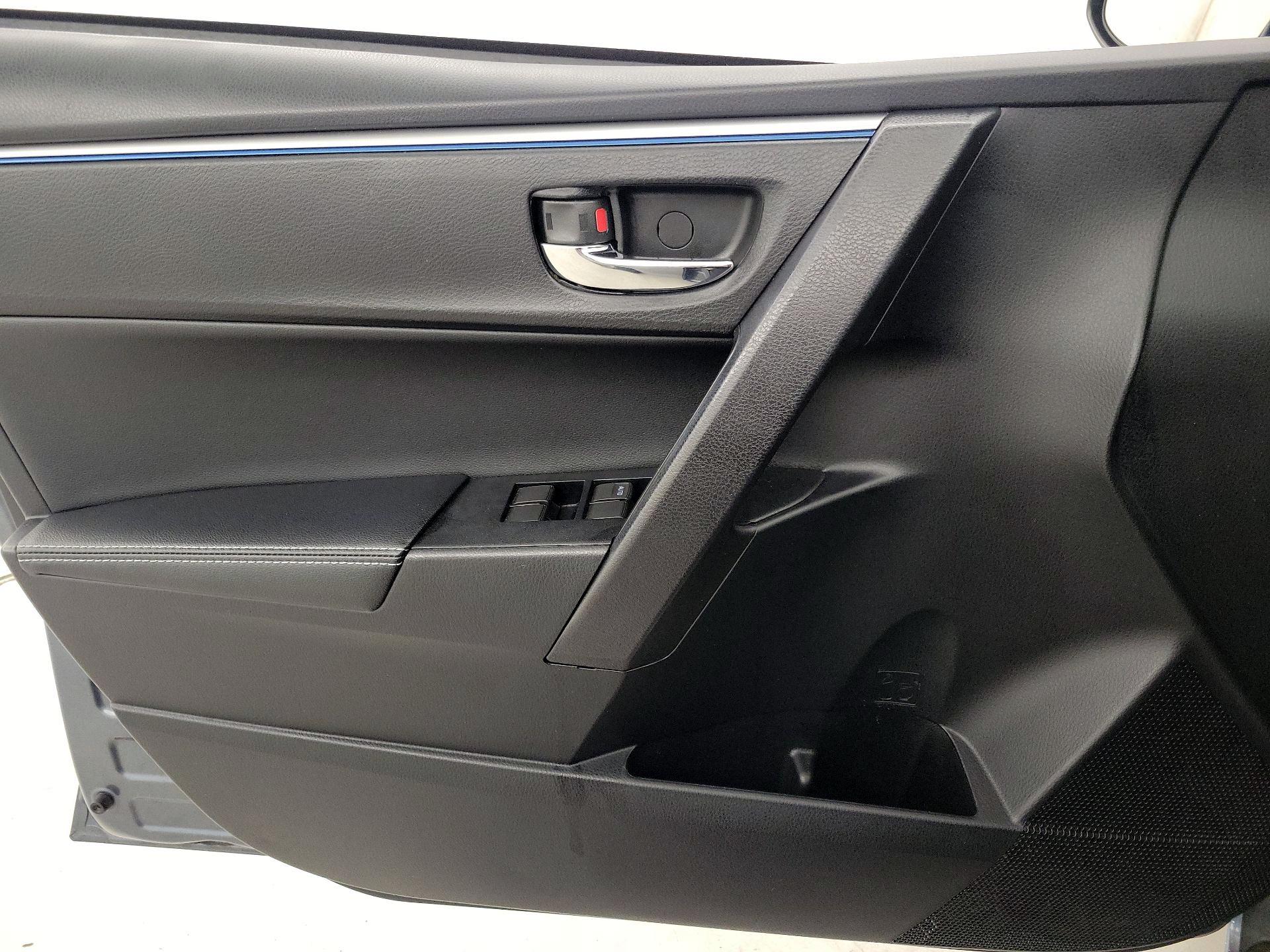 Thumbnail: 2014 Toyota Corolla - 12