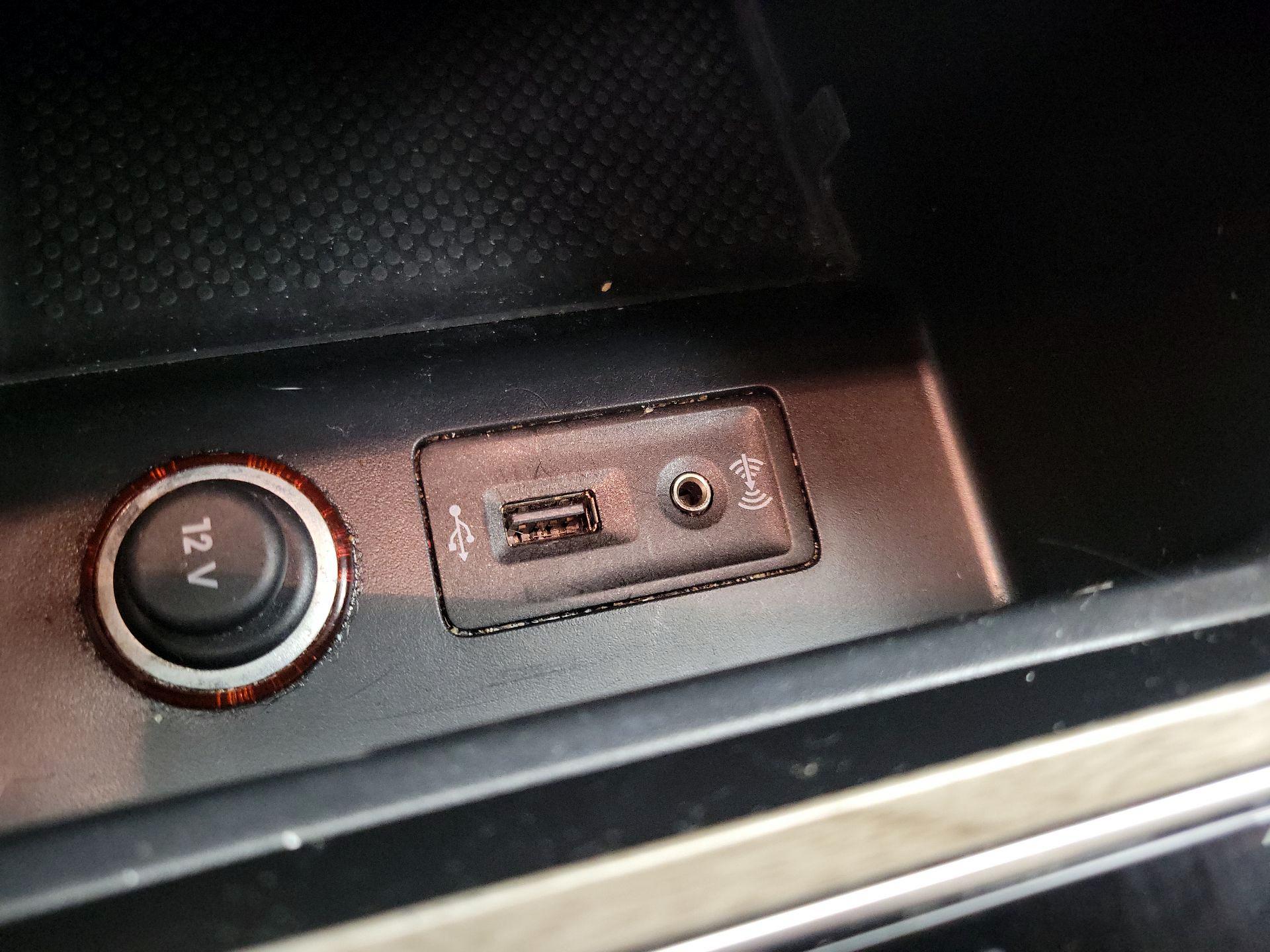 Thumbnail: 2017 Volkswagen Passat - 19