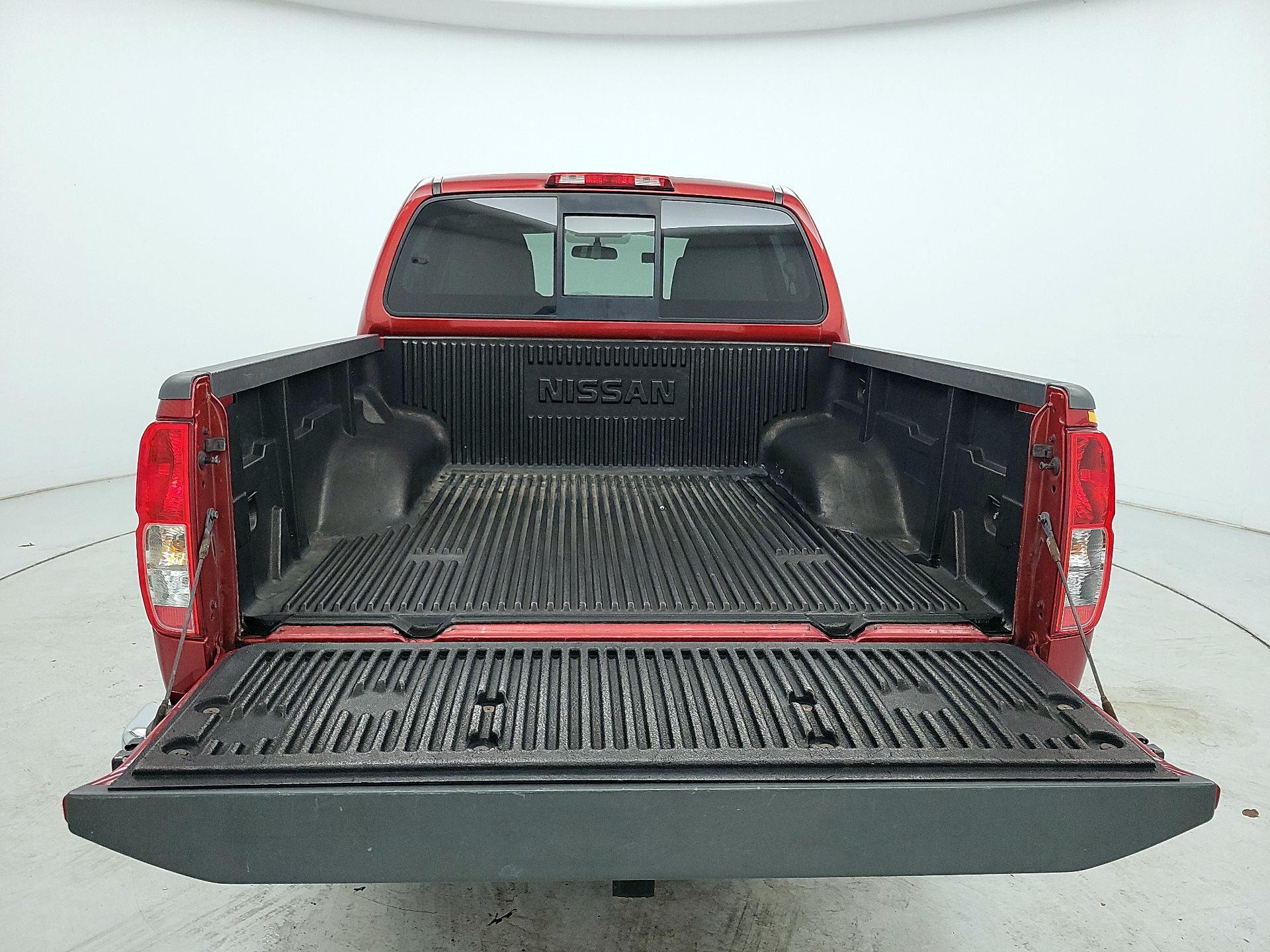 Thumbnail: 2015 Nissan Frontier - 19