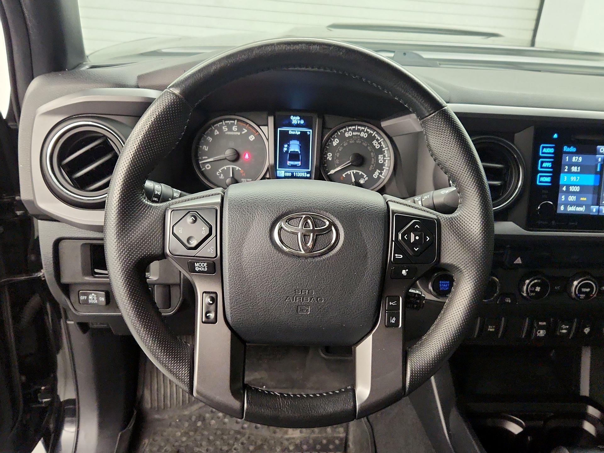 Thumbnail: 2018 Toyota Tacoma - 10