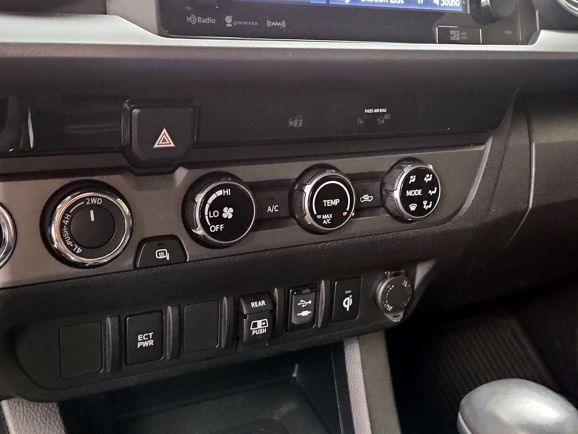 Thumbnail: 2018 Toyota Tacoma - 16