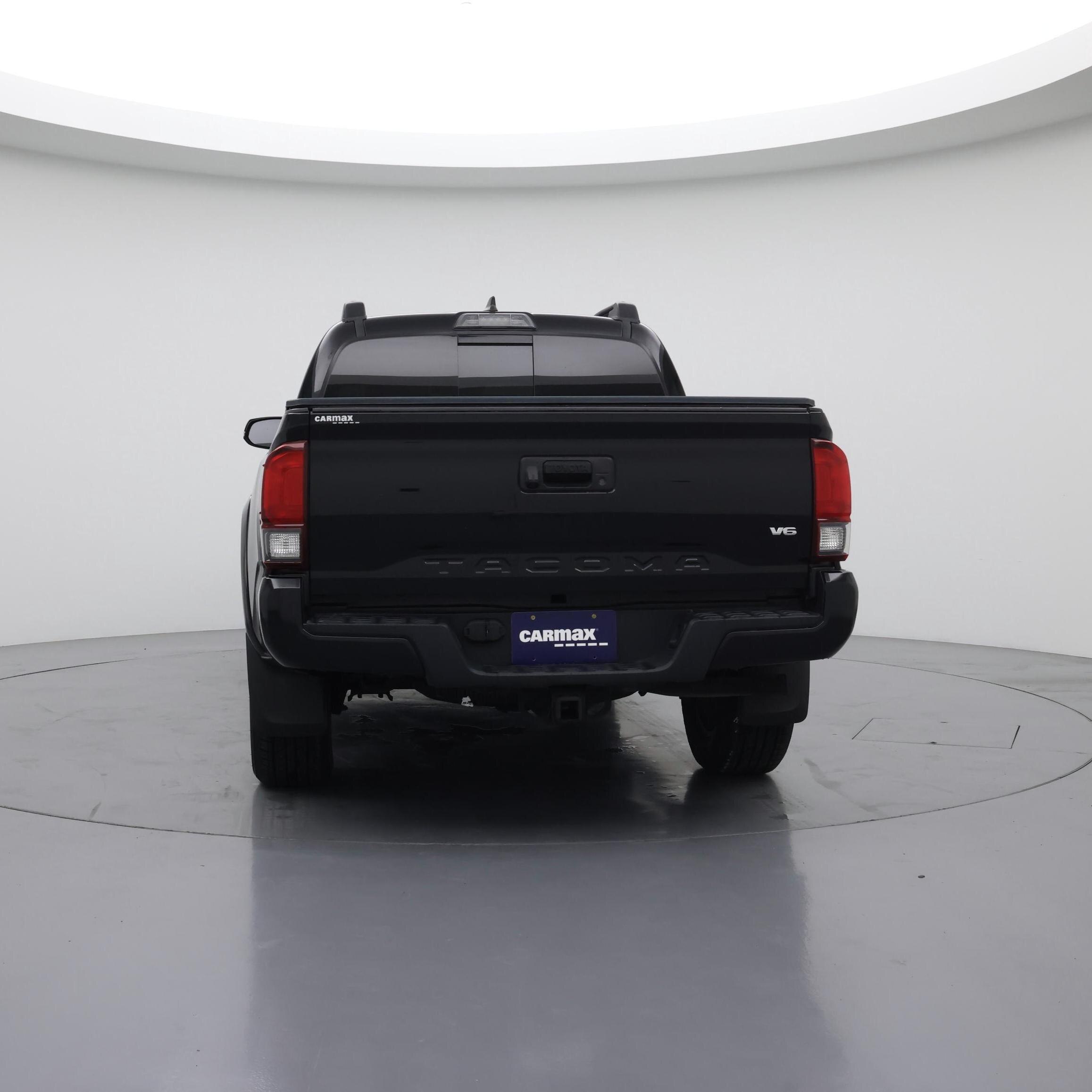 Thumbnail: 2018 Toyota Tacoma - 6