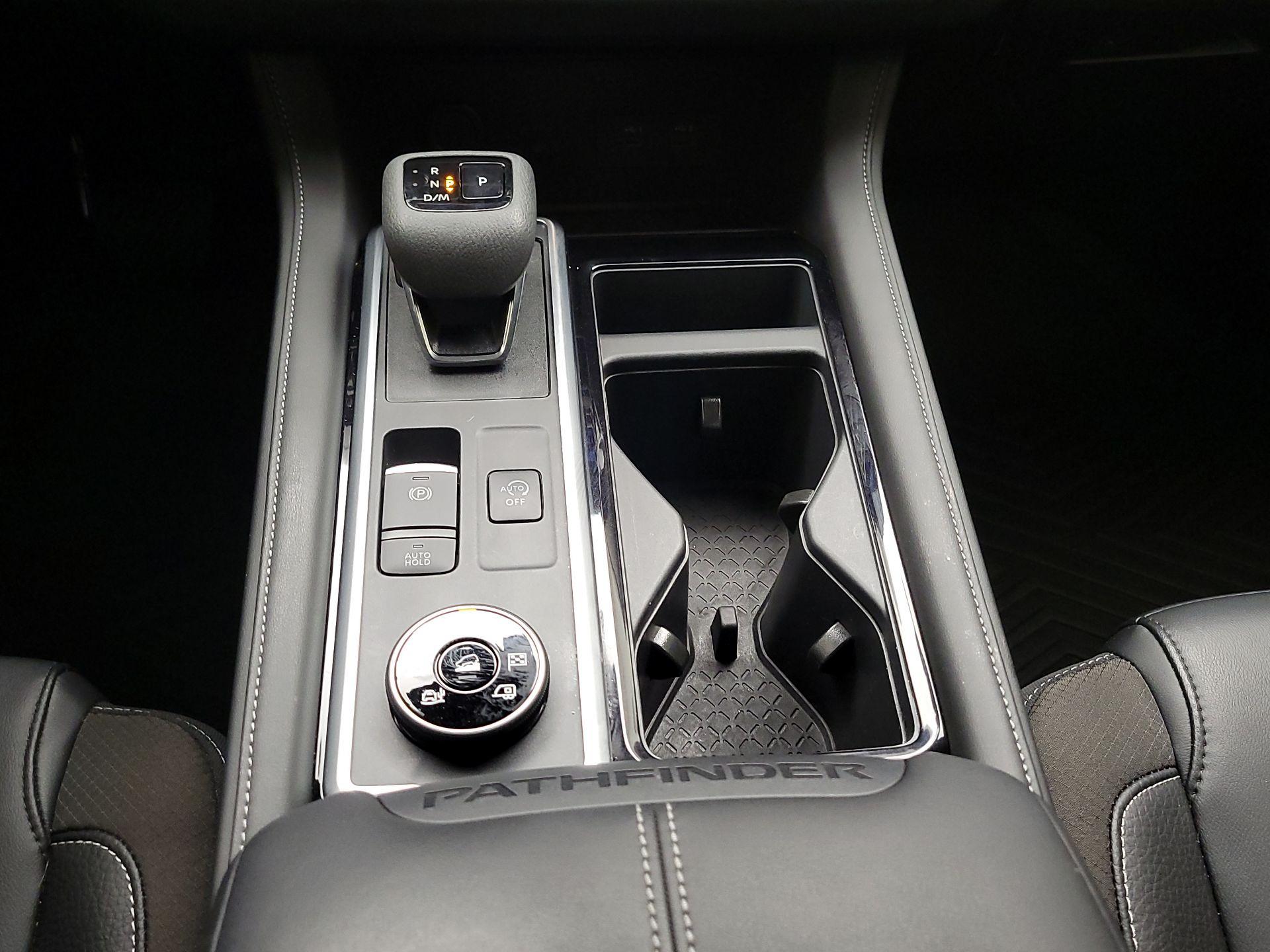 Thumbnail: 2024 Nissan Pathfinder - 18