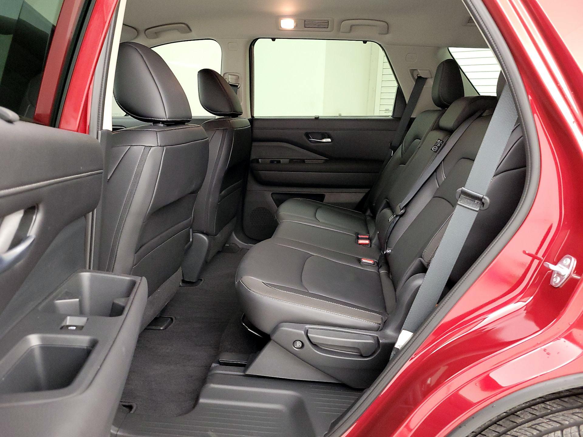 Thumbnail: 2024 Nissan Pathfinder - 20