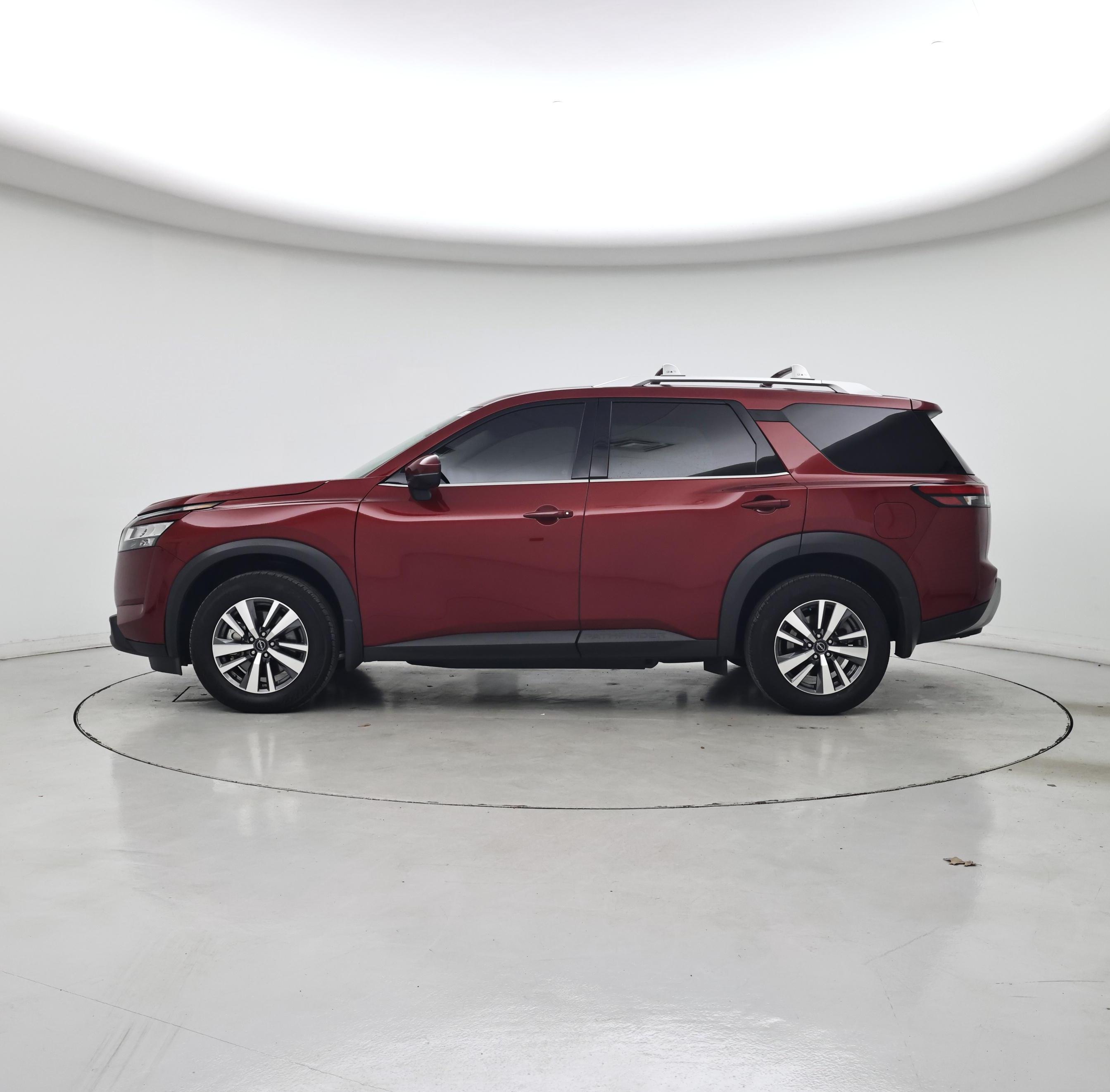 Thumbnail: 2024 Nissan Pathfinder - 3