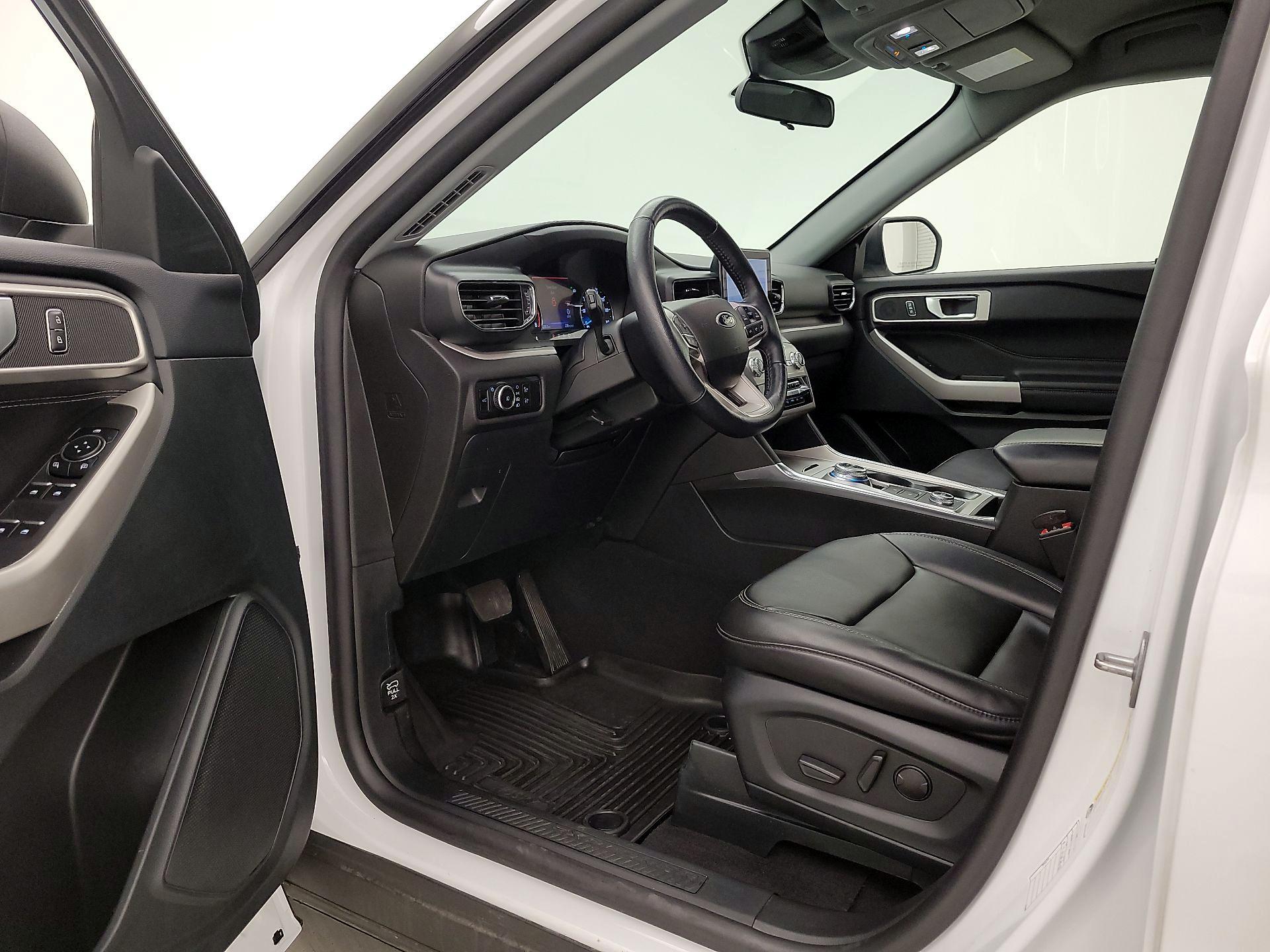 Thumbnail: 2023 Ford Explorer - 11