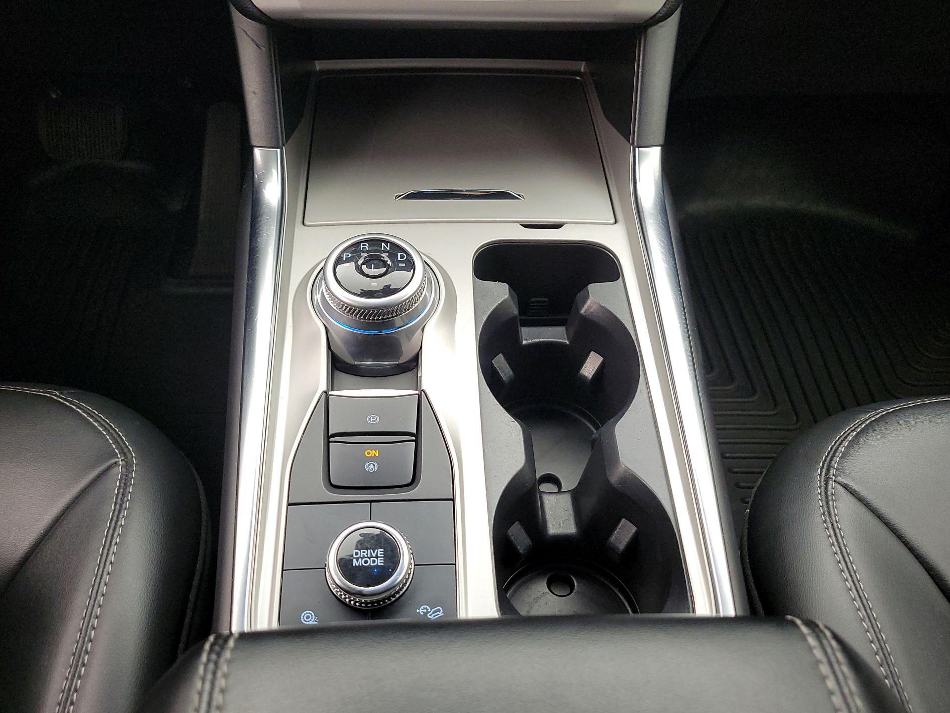 Thumbnail: 2023 Ford Explorer - 17