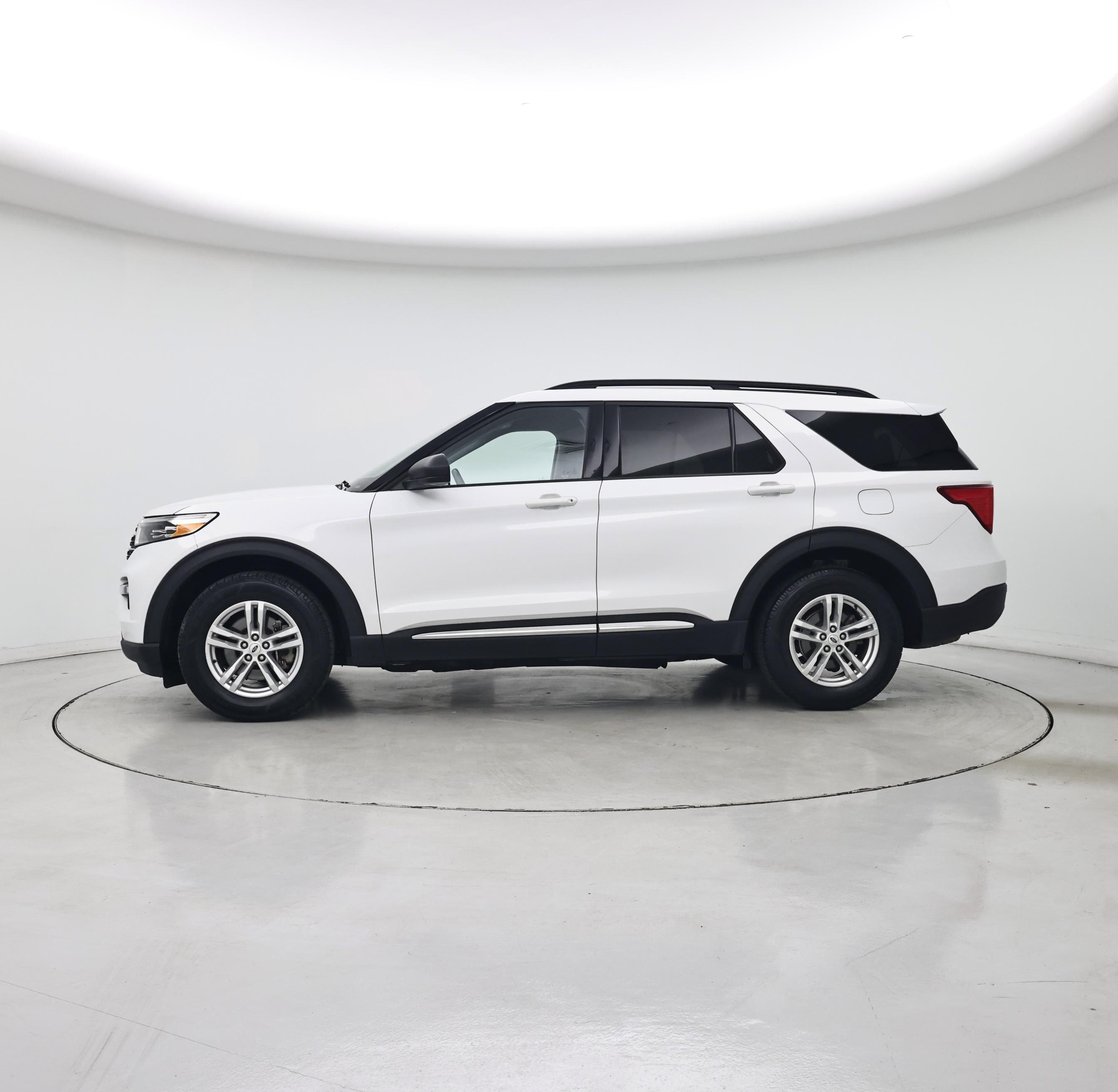 Thumbnail: 2023 Ford Explorer - 3