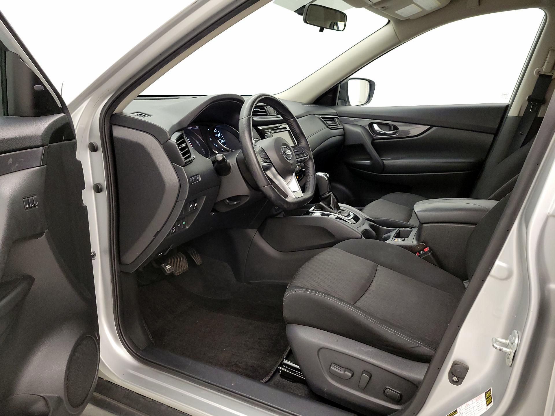 Thumbnail: 2018 Nissan Rogue - 11