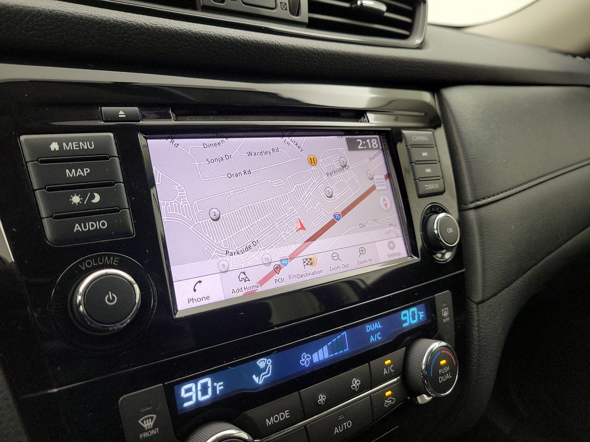 Thumbnail: 2018 Nissan Rogue - 14