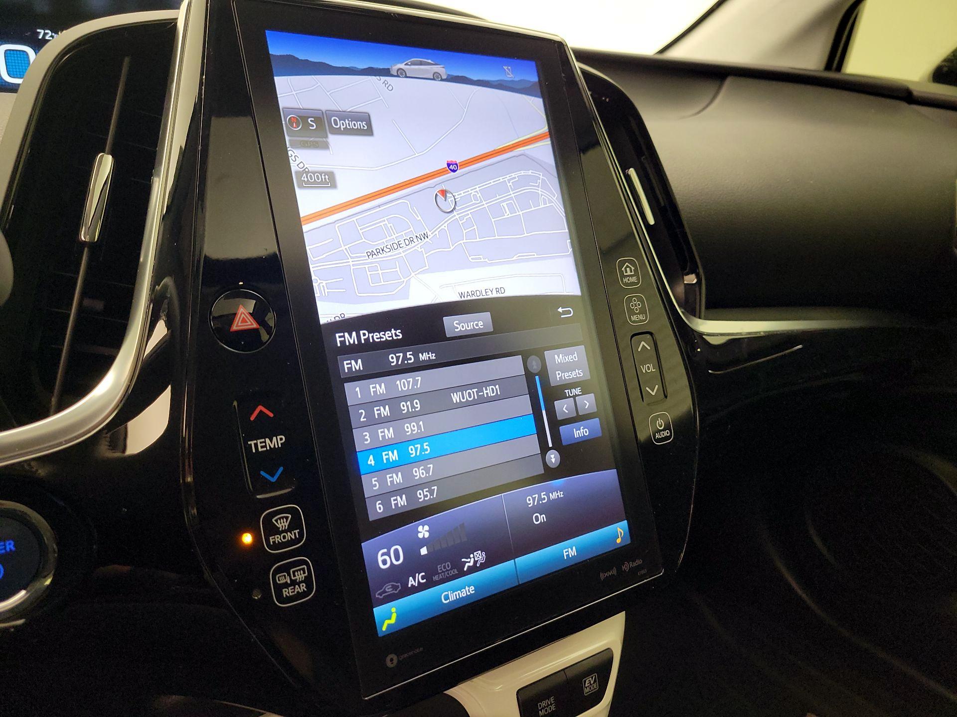 Thumbnail: 2018 Toyota Prius - 16