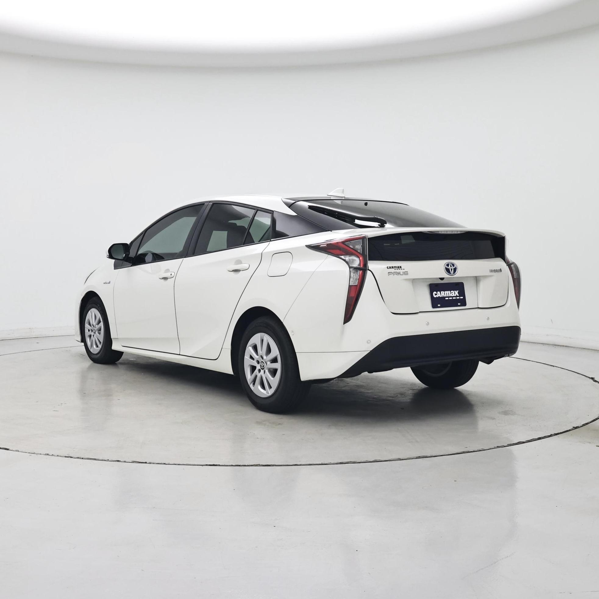 Thumbnail: 2018 Toyota Prius - 2