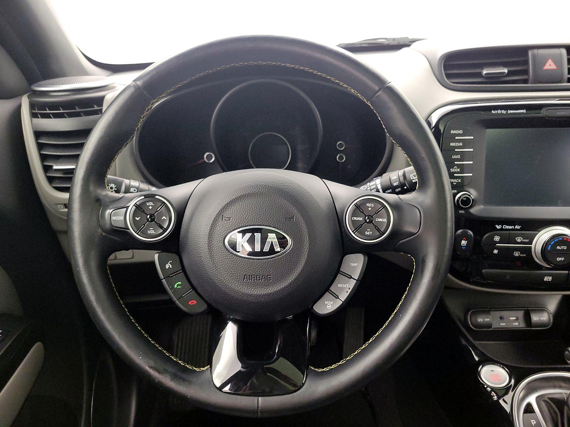 Thumbnail: 2015 Kia Soul - 10