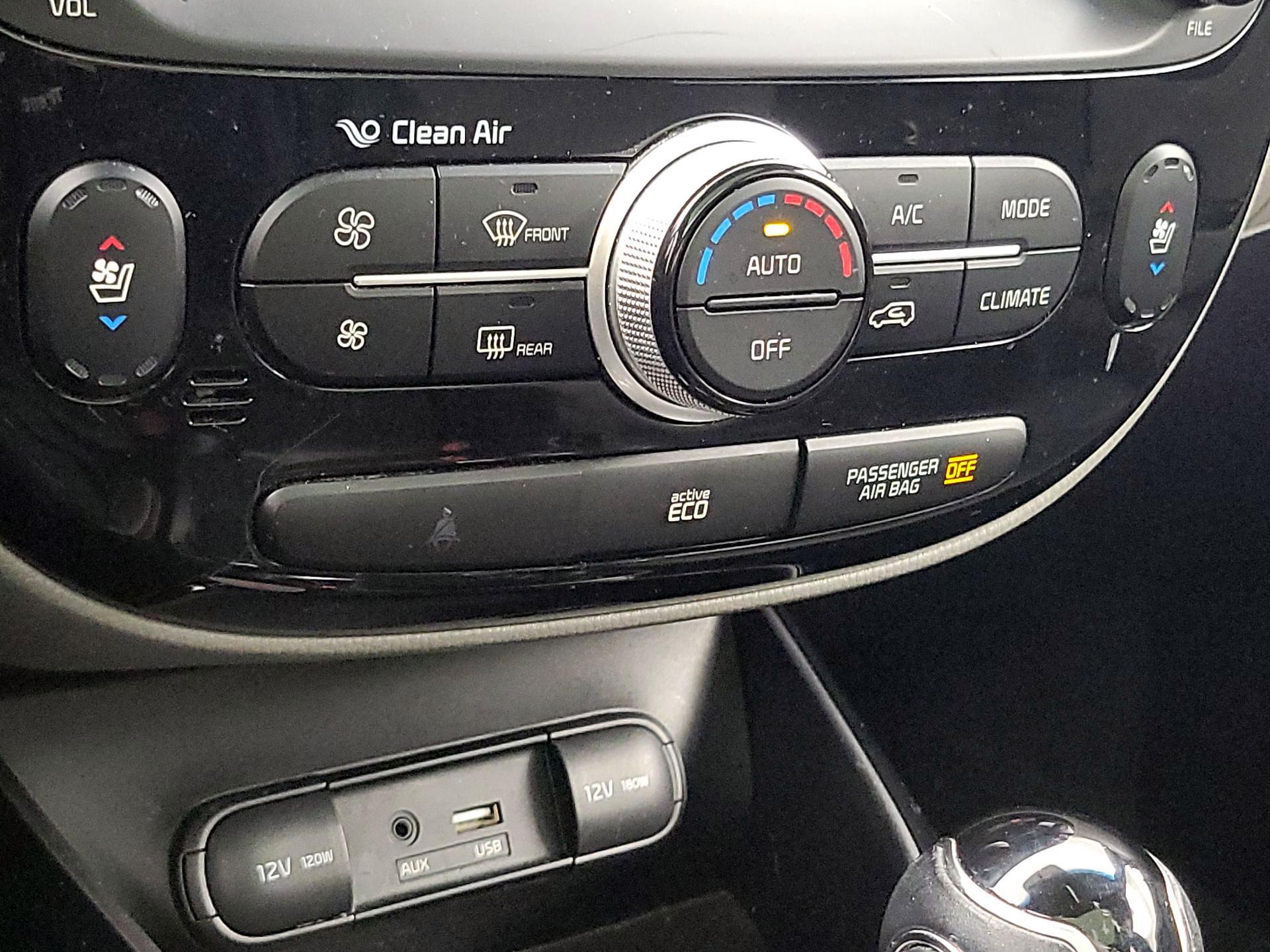 Thumbnail: 2015 Kia Soul - 17