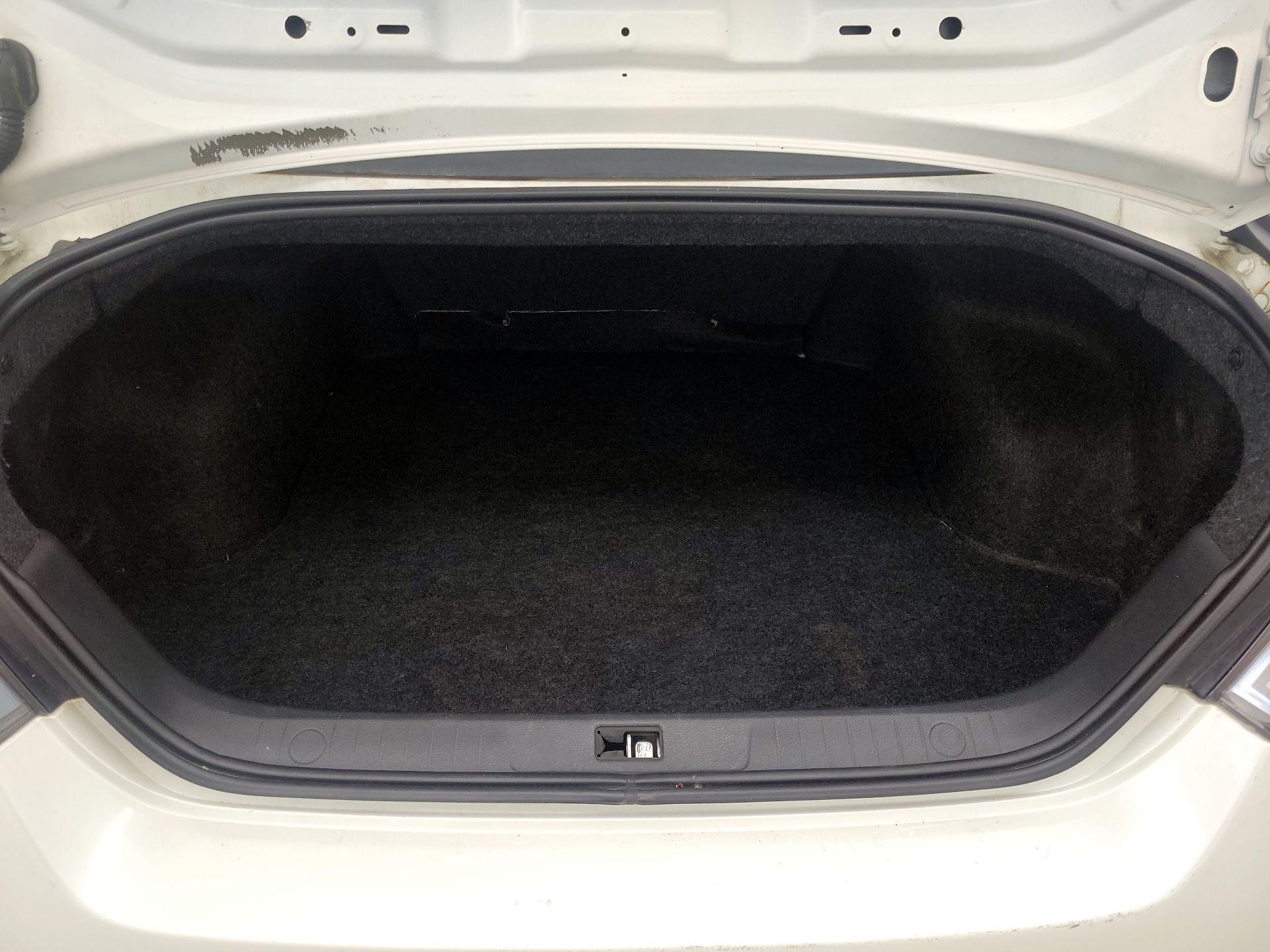 Thumbnail: 2014 Nissan Maxima - 20