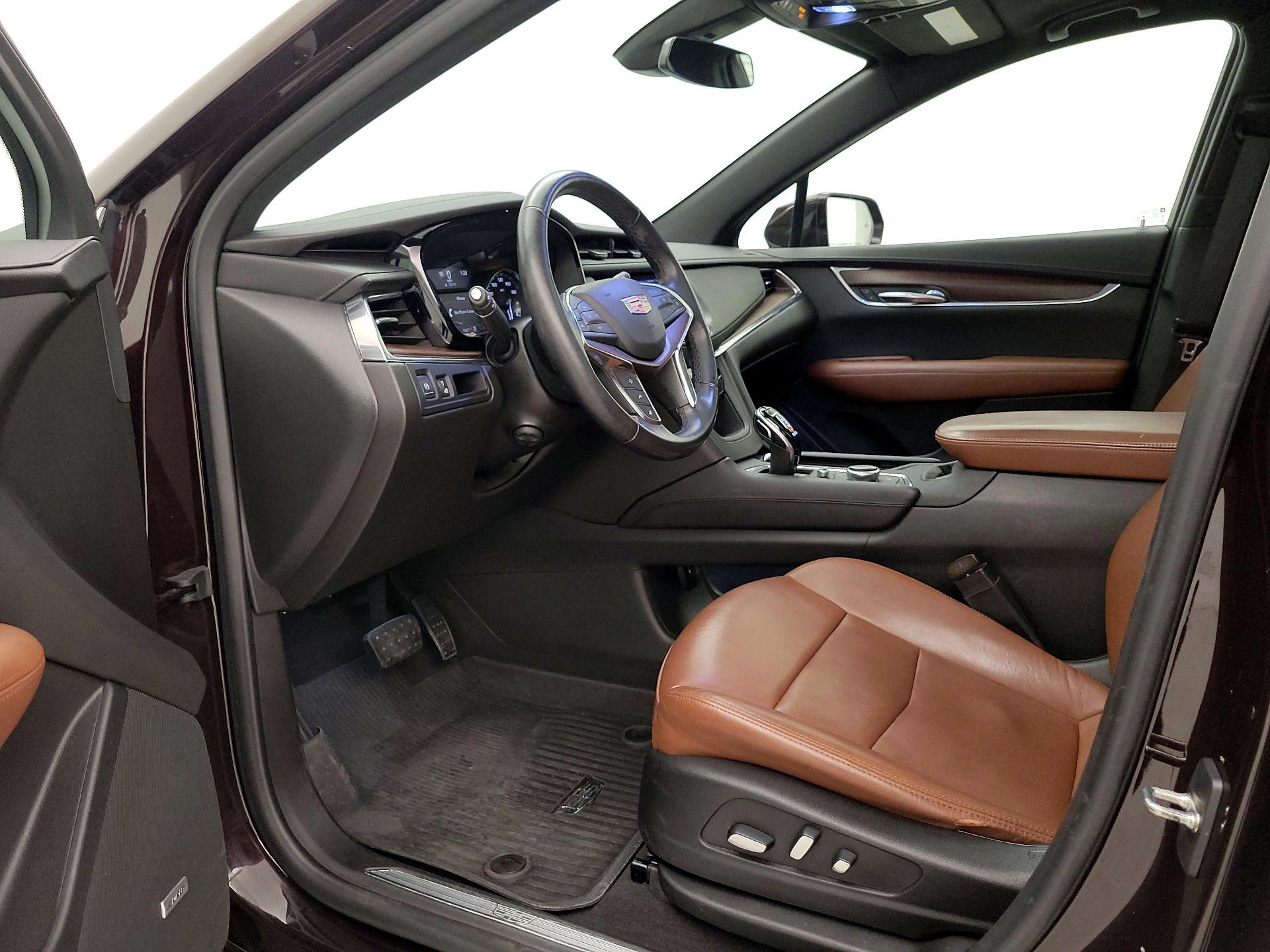 Thumbnail: 2020 Cadillac XT5 - 11