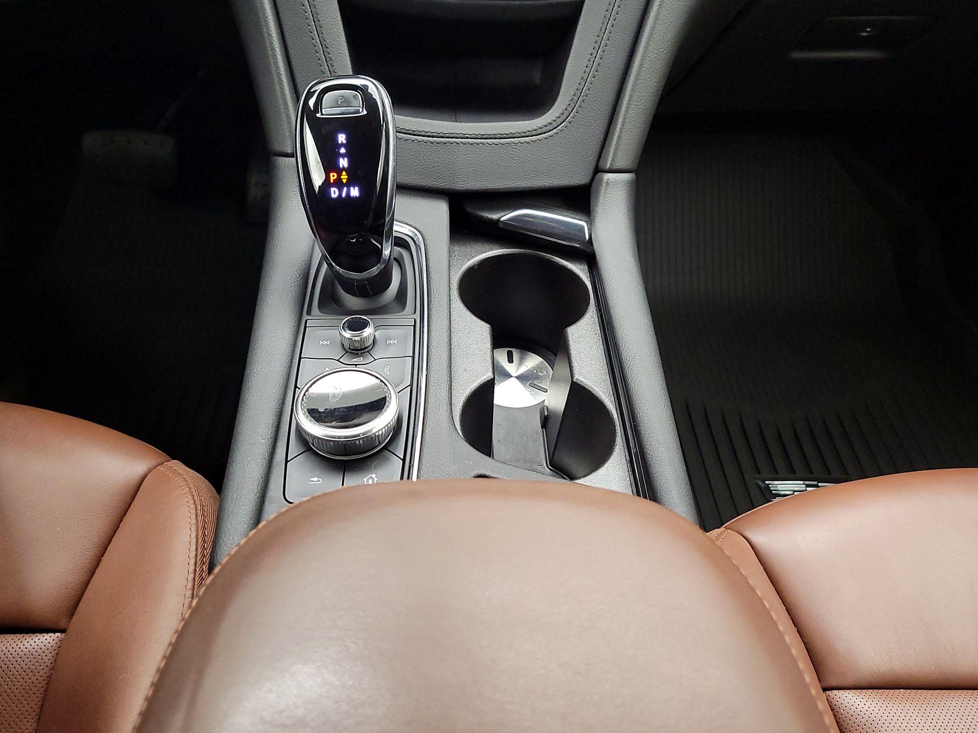 Thumbnail: 2020 Cadillac XT5 - 17