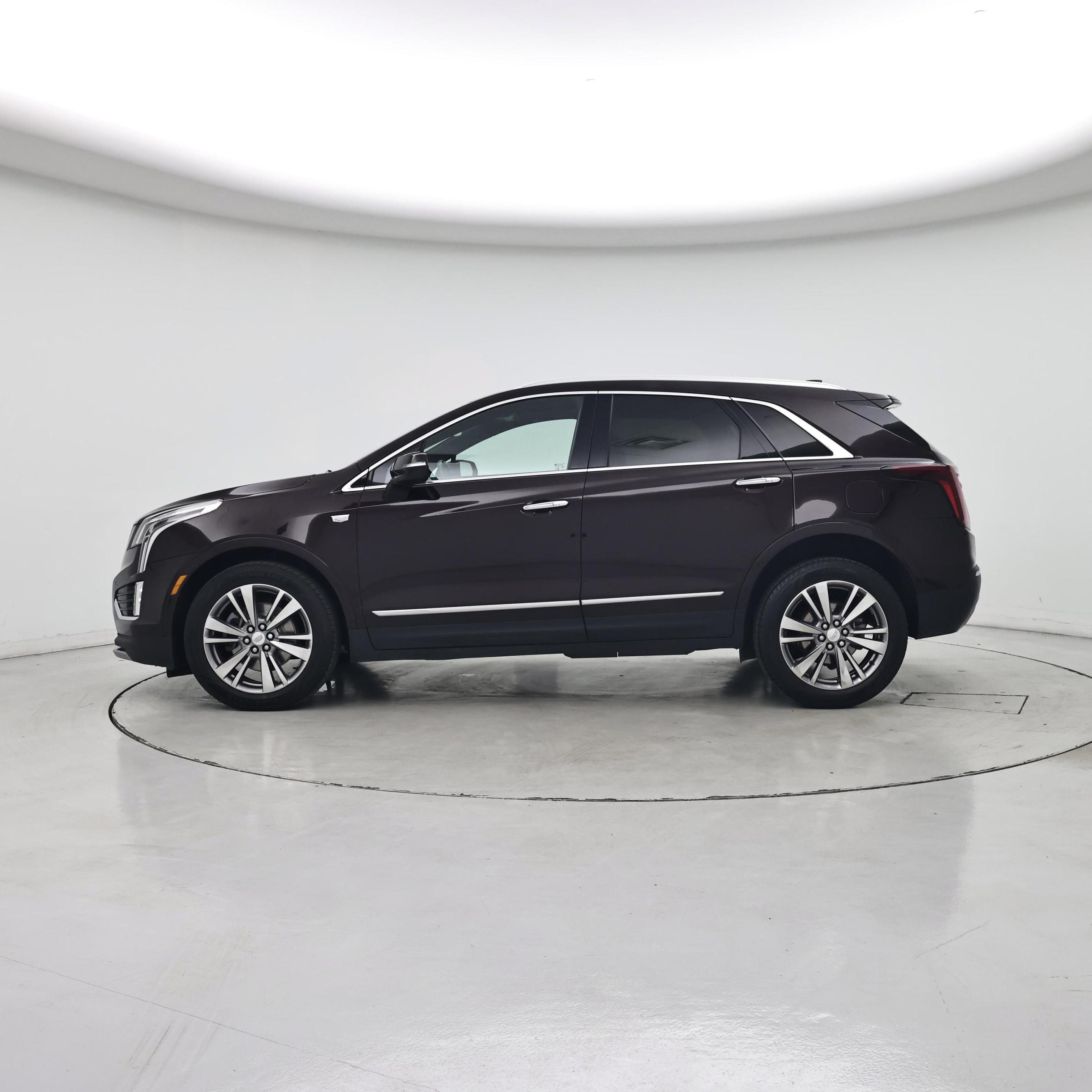 Thumbnail: 2020 Cadillac XT5 - 3