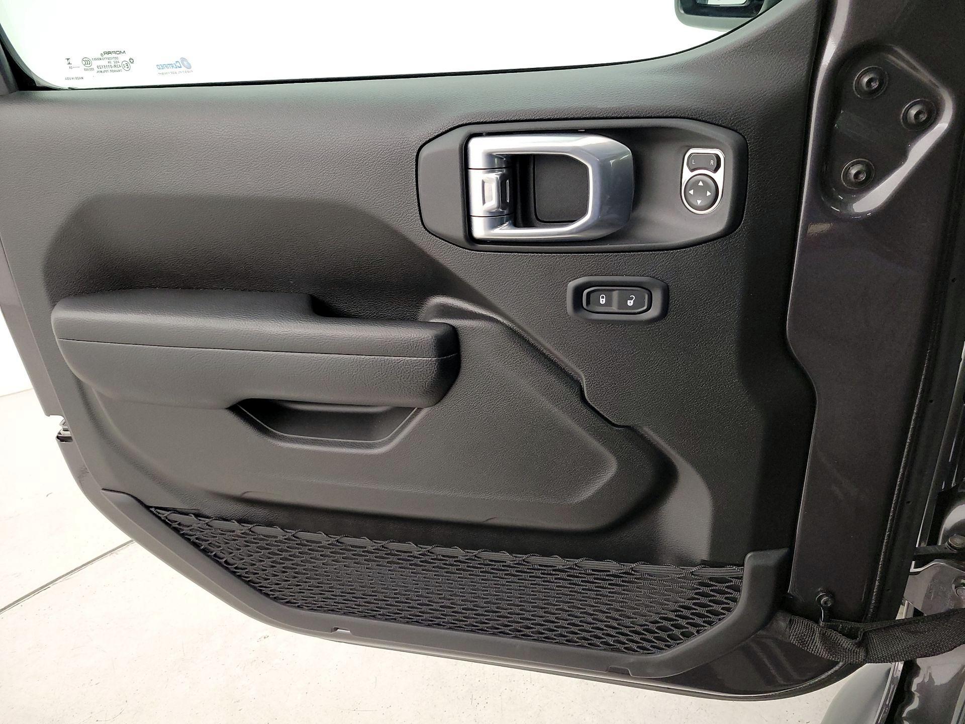 Thumbnail: 2024 Jeep Wrangler - 12