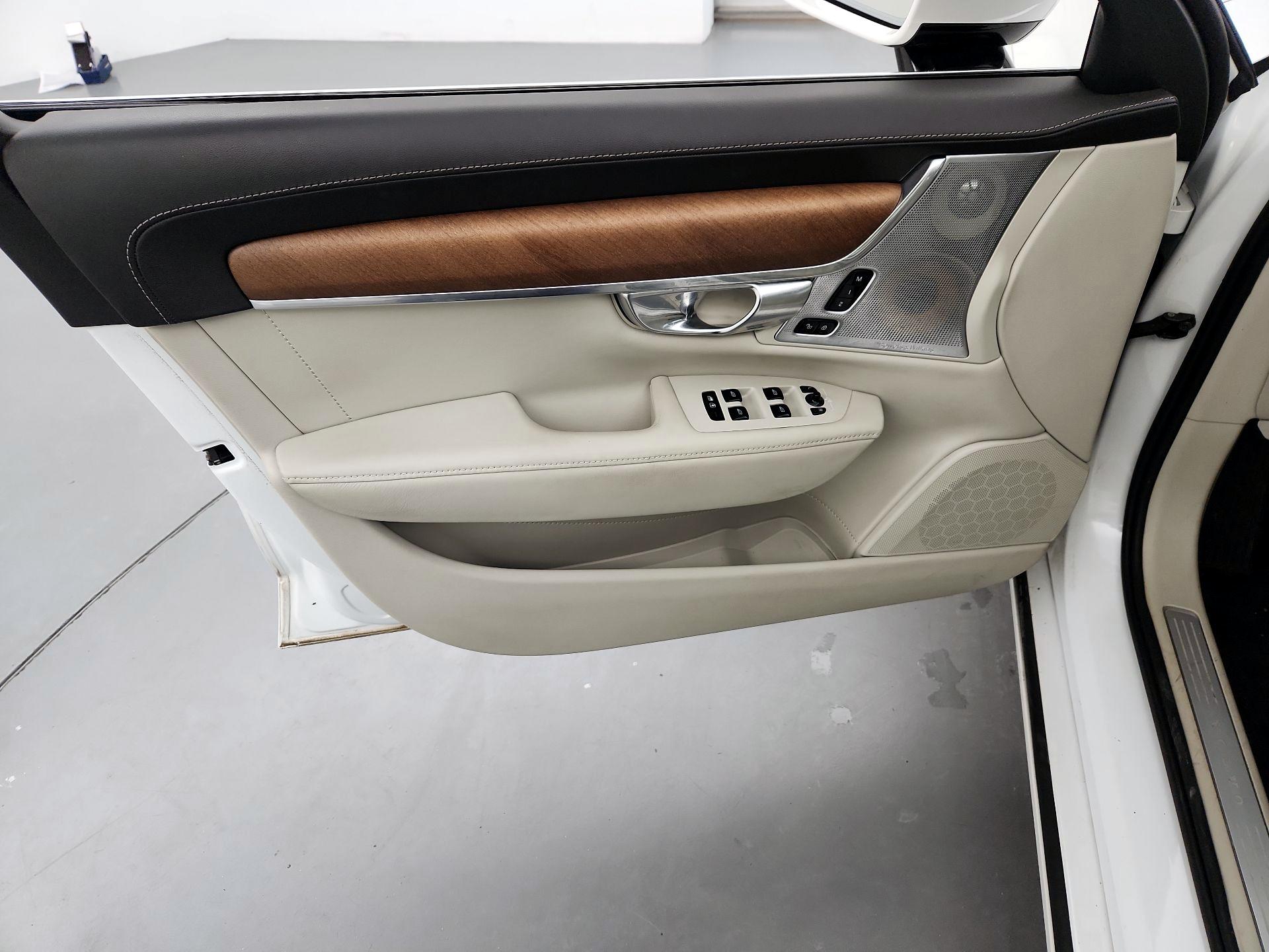 Thumbnail: 2017 Volvo S90 - 12